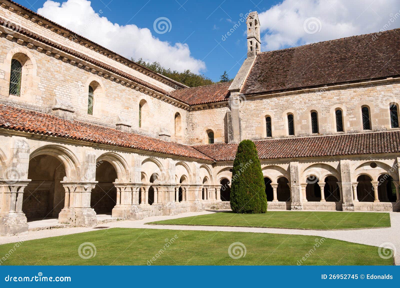 fontenay abbey cloister