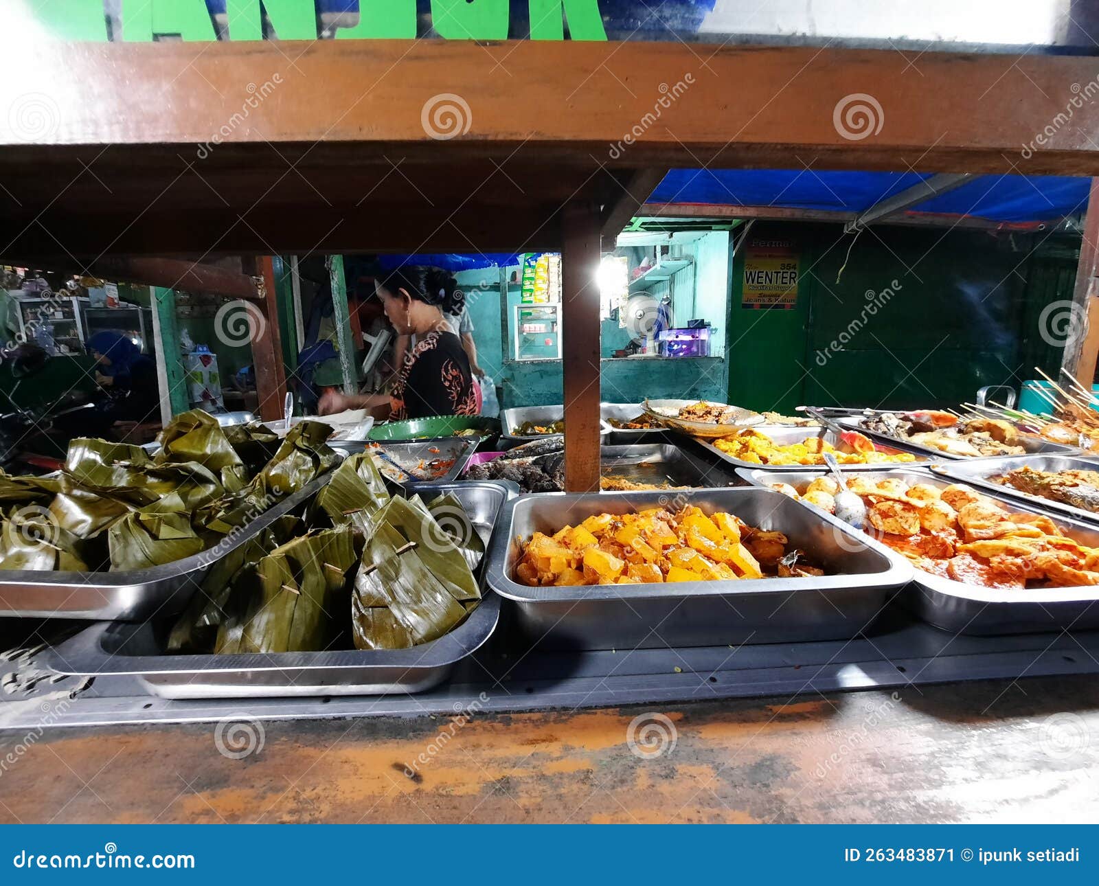 Food indonesia street day editorial photo. Image of street - 263483871