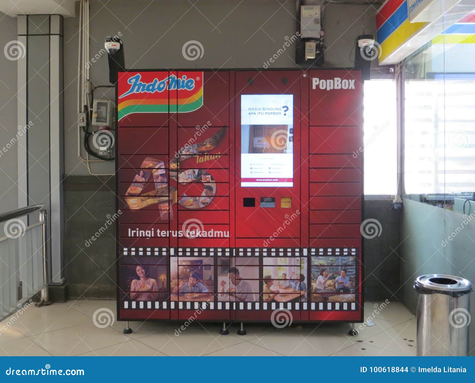 Food Vending Machine in Jakarta Editorial Stock Image - Image of retail