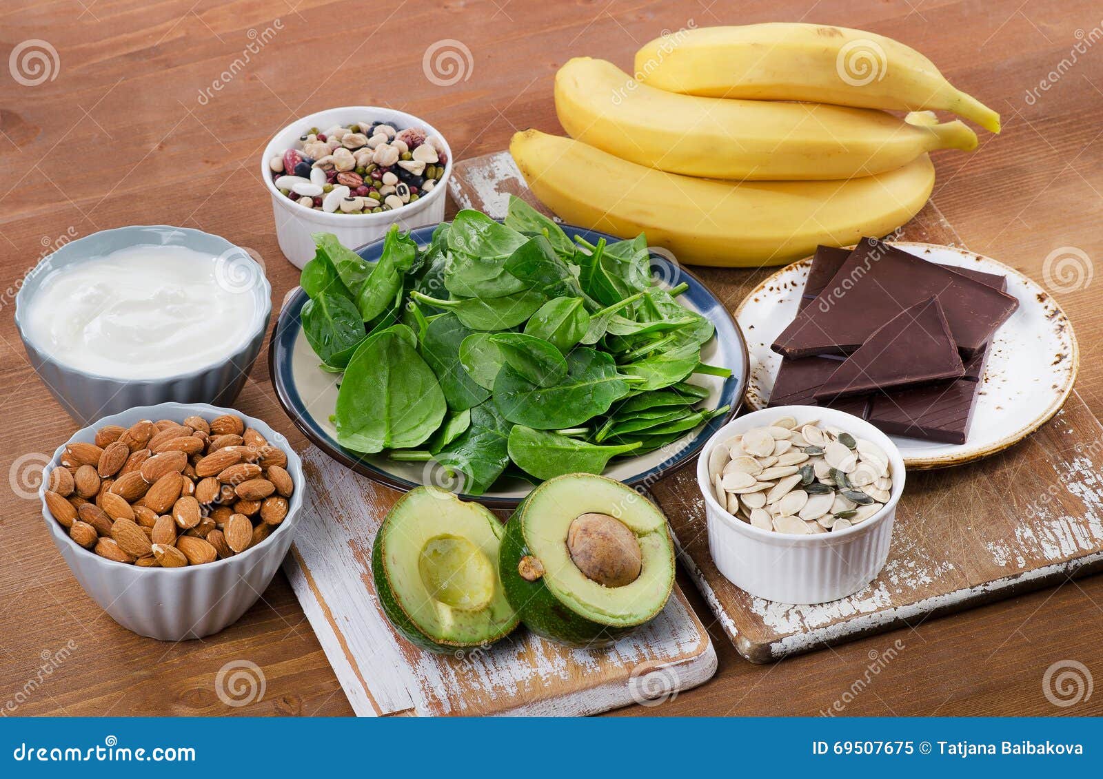 foods high in magnesium on a wooden table.