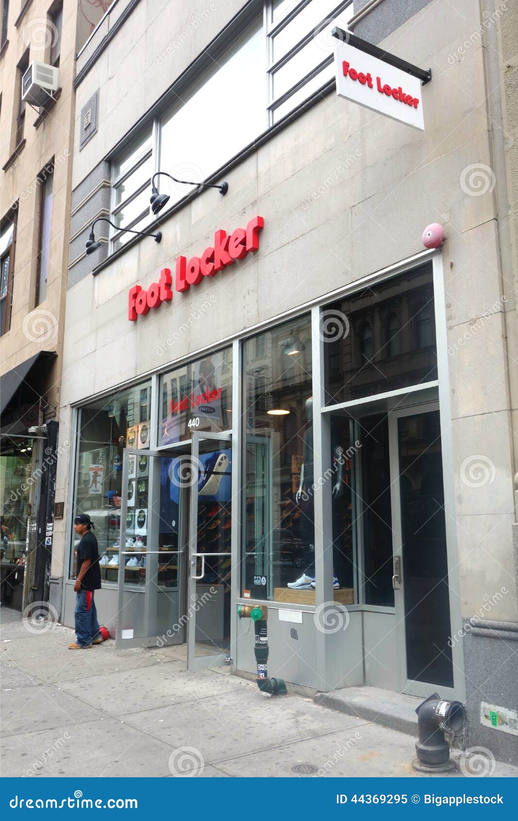 Foot Locker in New York: New York, New York, Approved