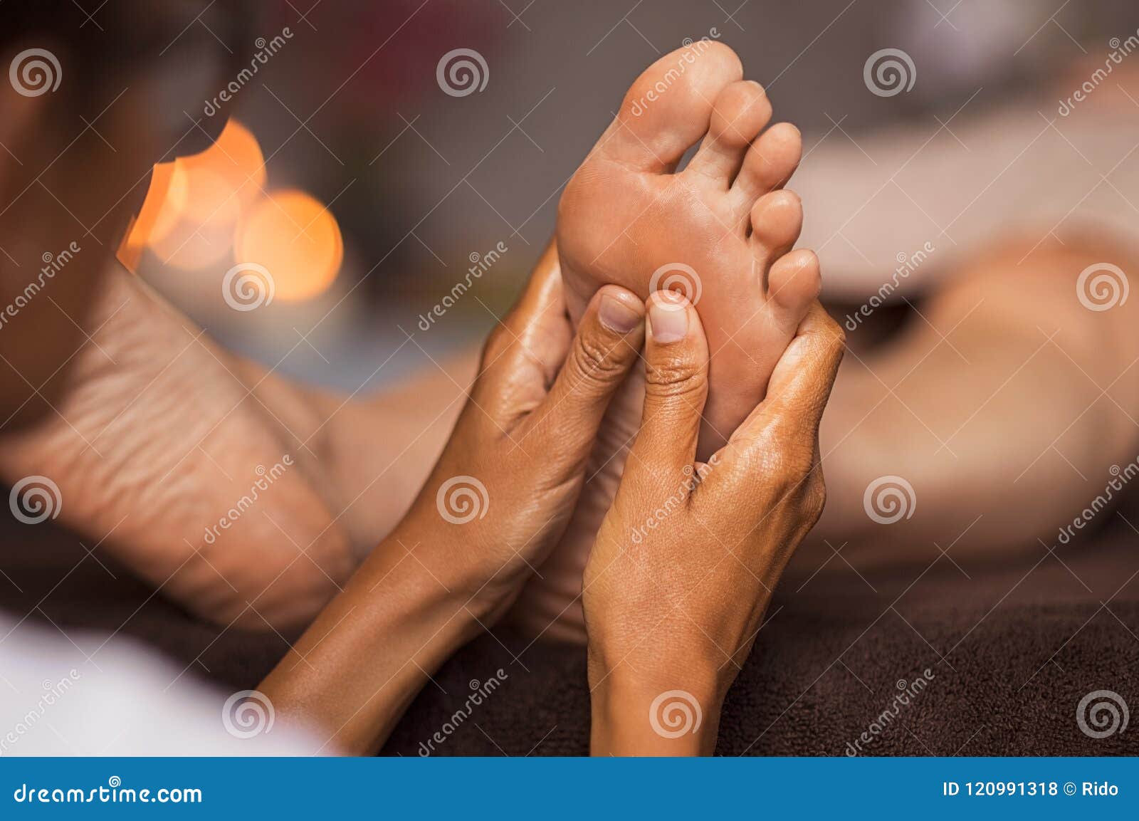 foot reflexology massage