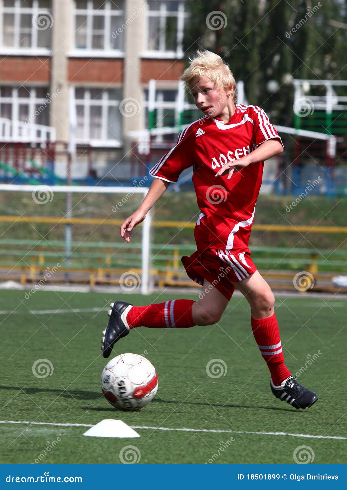 Football player with ball editorial stock image. Image of attack - 18501899