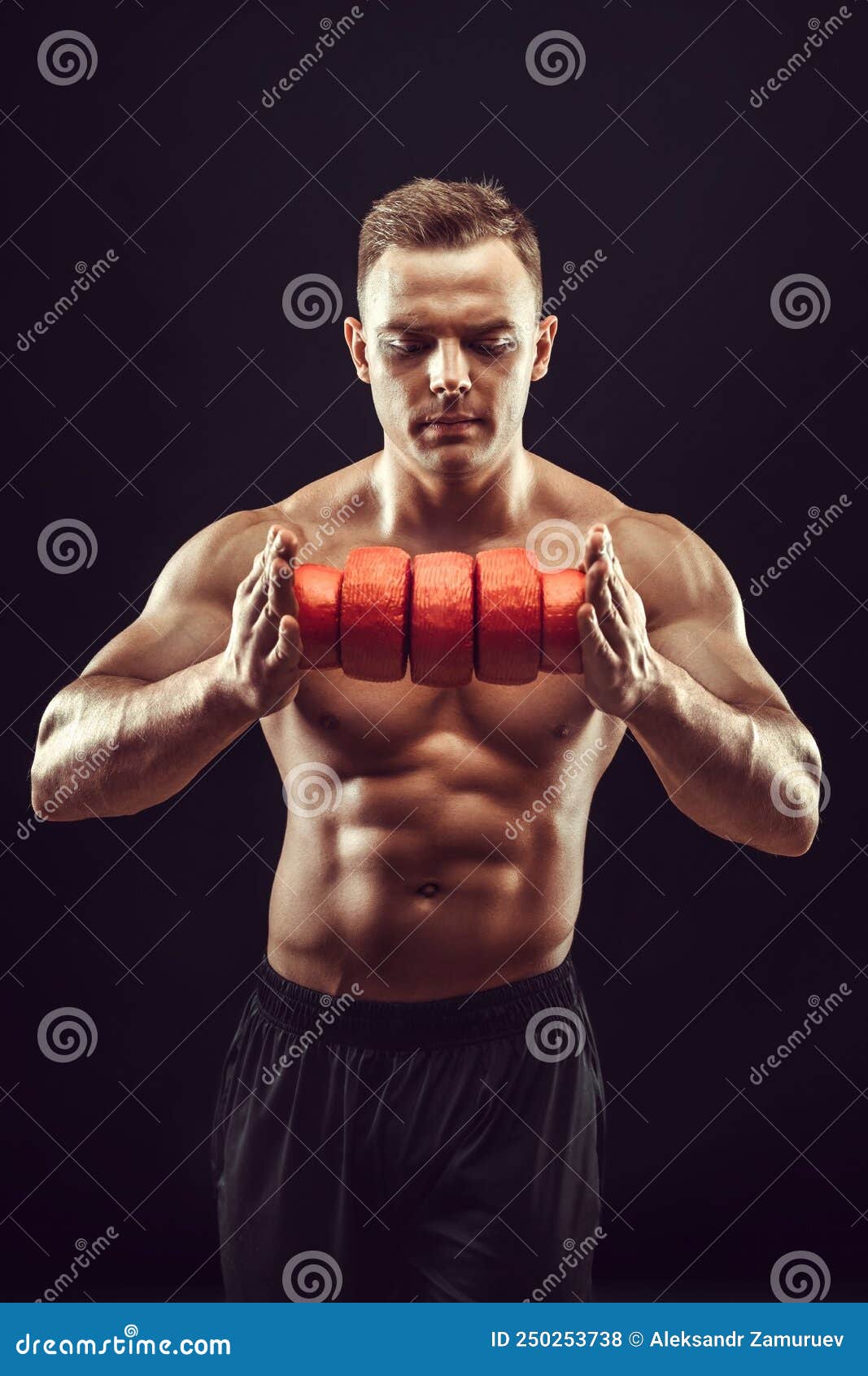 Force De Puissance Excellent Corps Musculation Sport Concept. Jeune Homme  De Taille Musculaire Très Beau Démontrant Parfait Photo stock - Image du  abdominal, sportif: 250253738