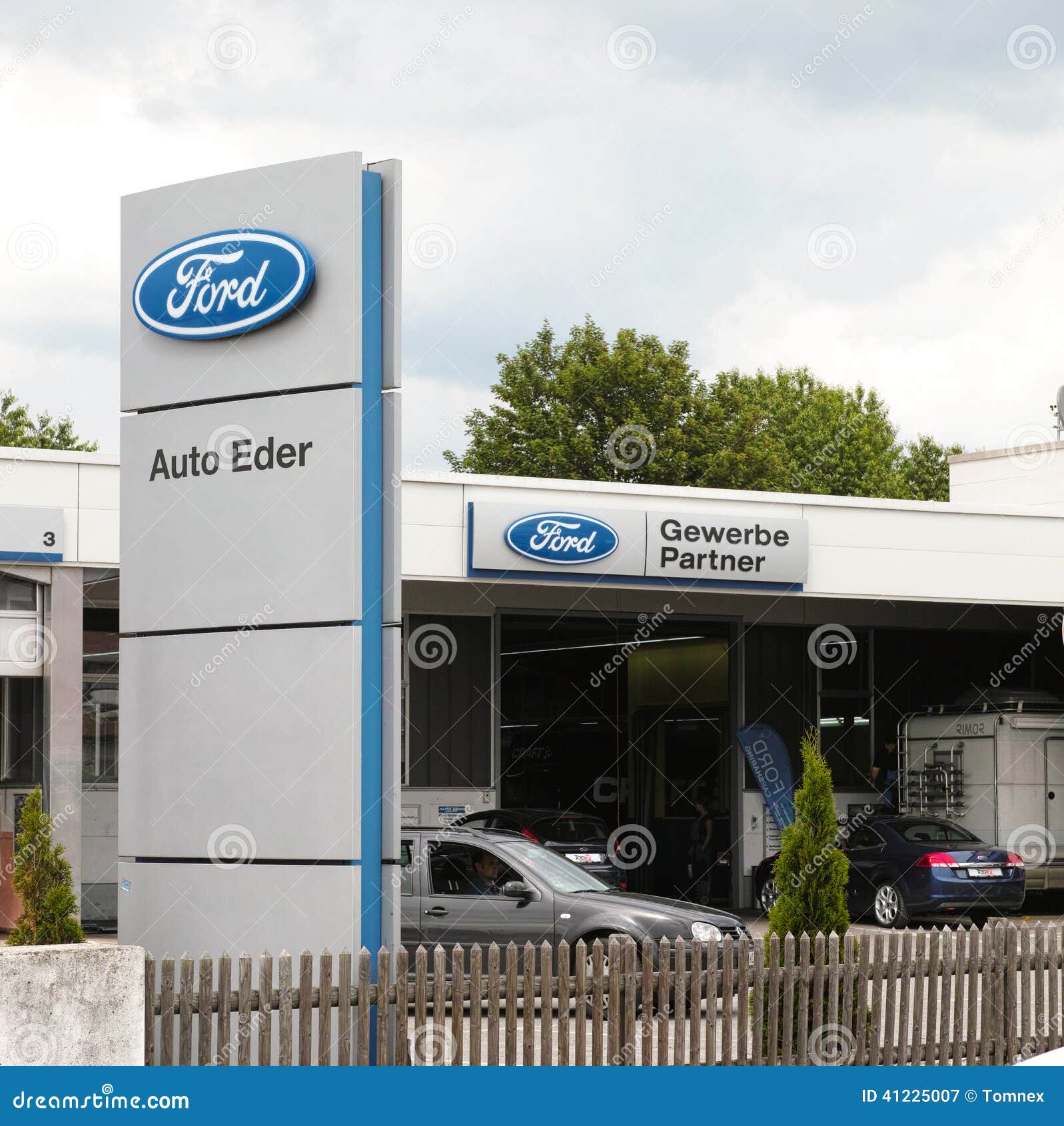 Ford dealership editorial photography. Image of germany 41225007