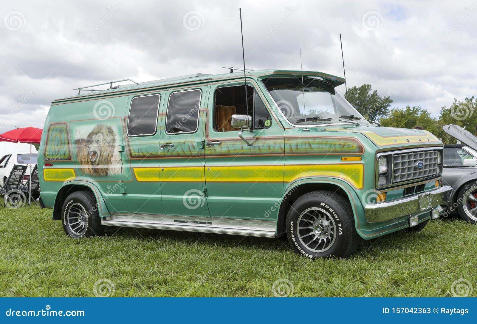 vintage ford econoline van