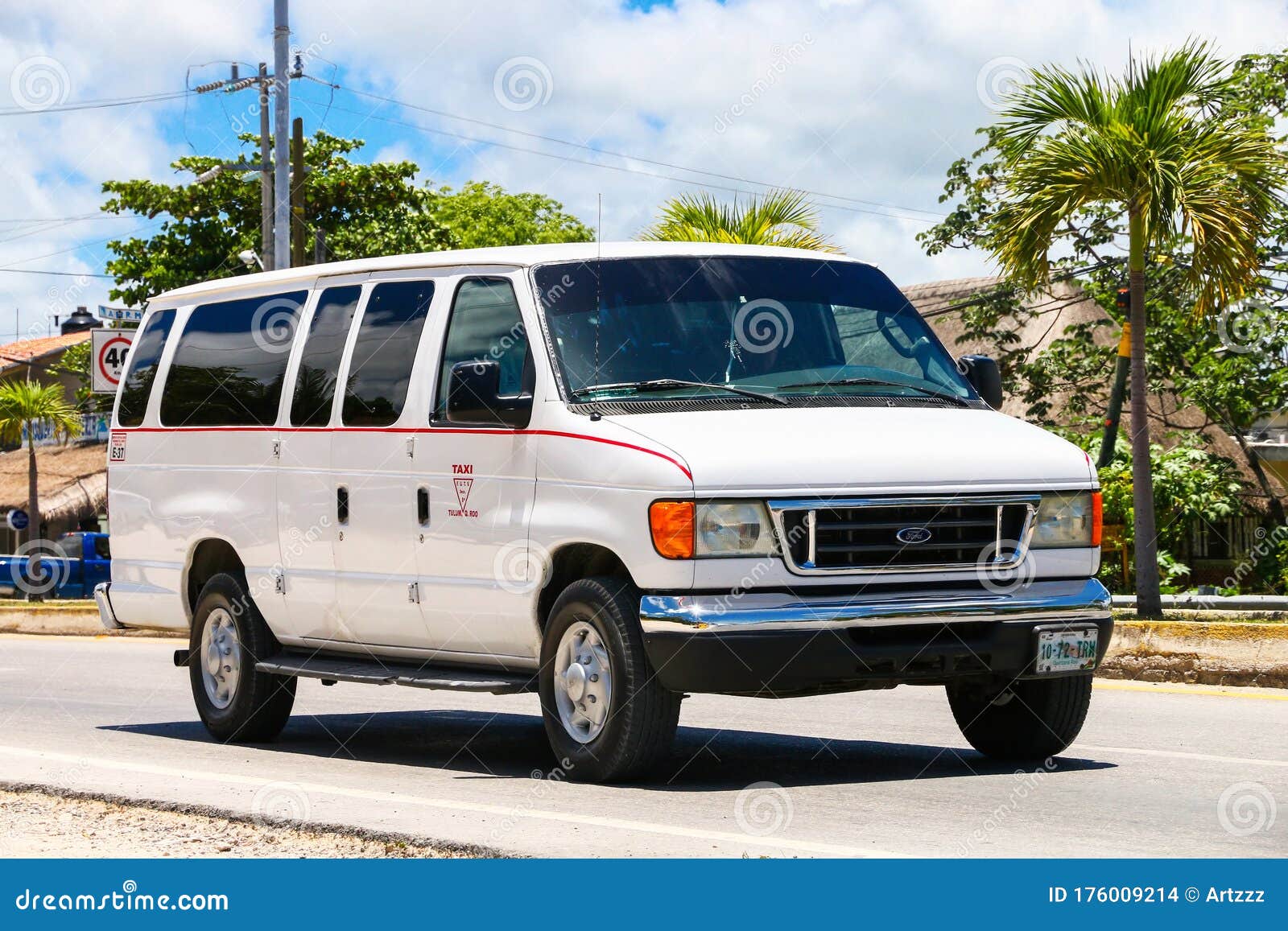 2017 ford econoline van