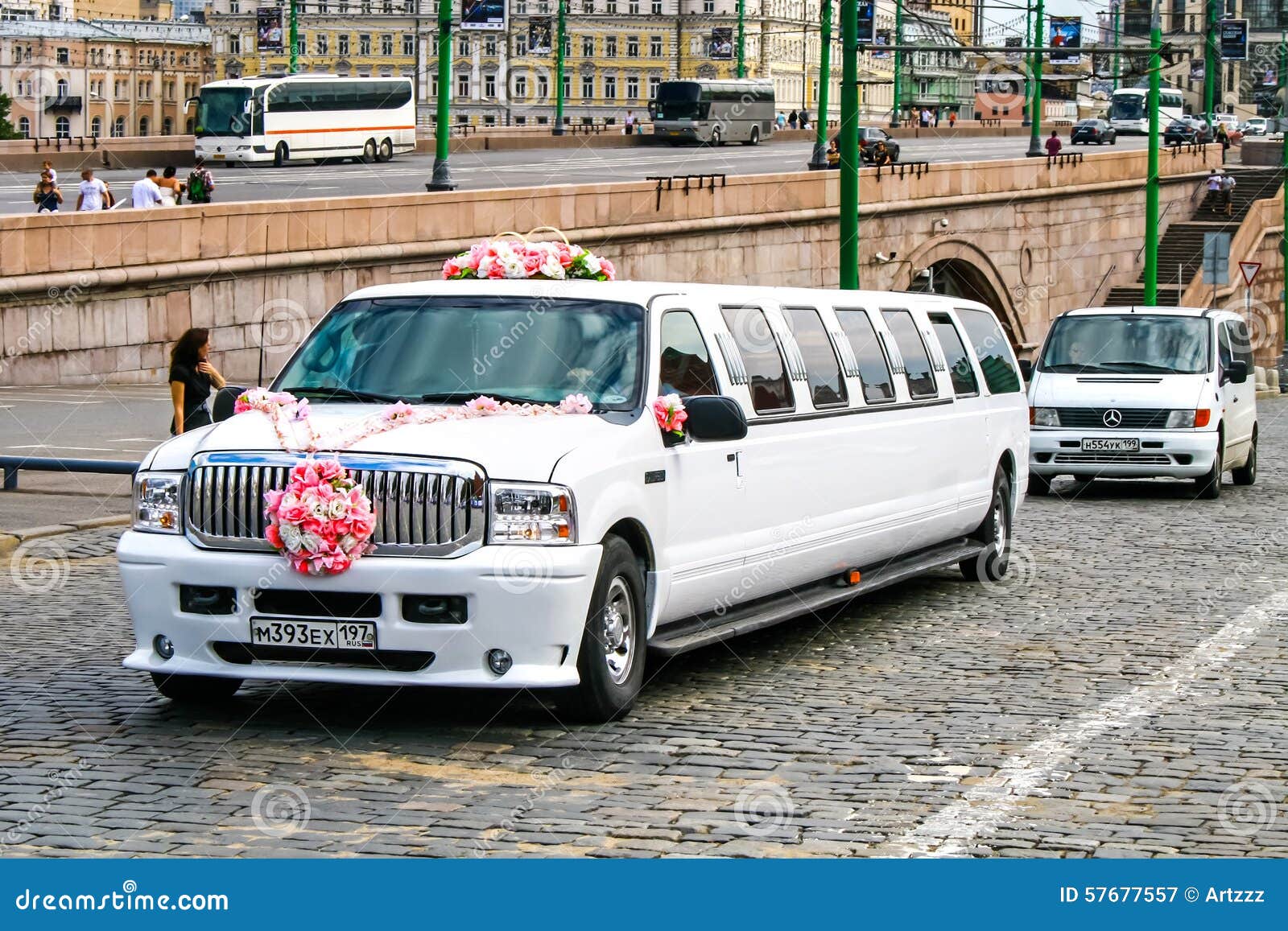 ford-excursion-moscow-russia-july-white-limousine-city-street-57677557.jpg