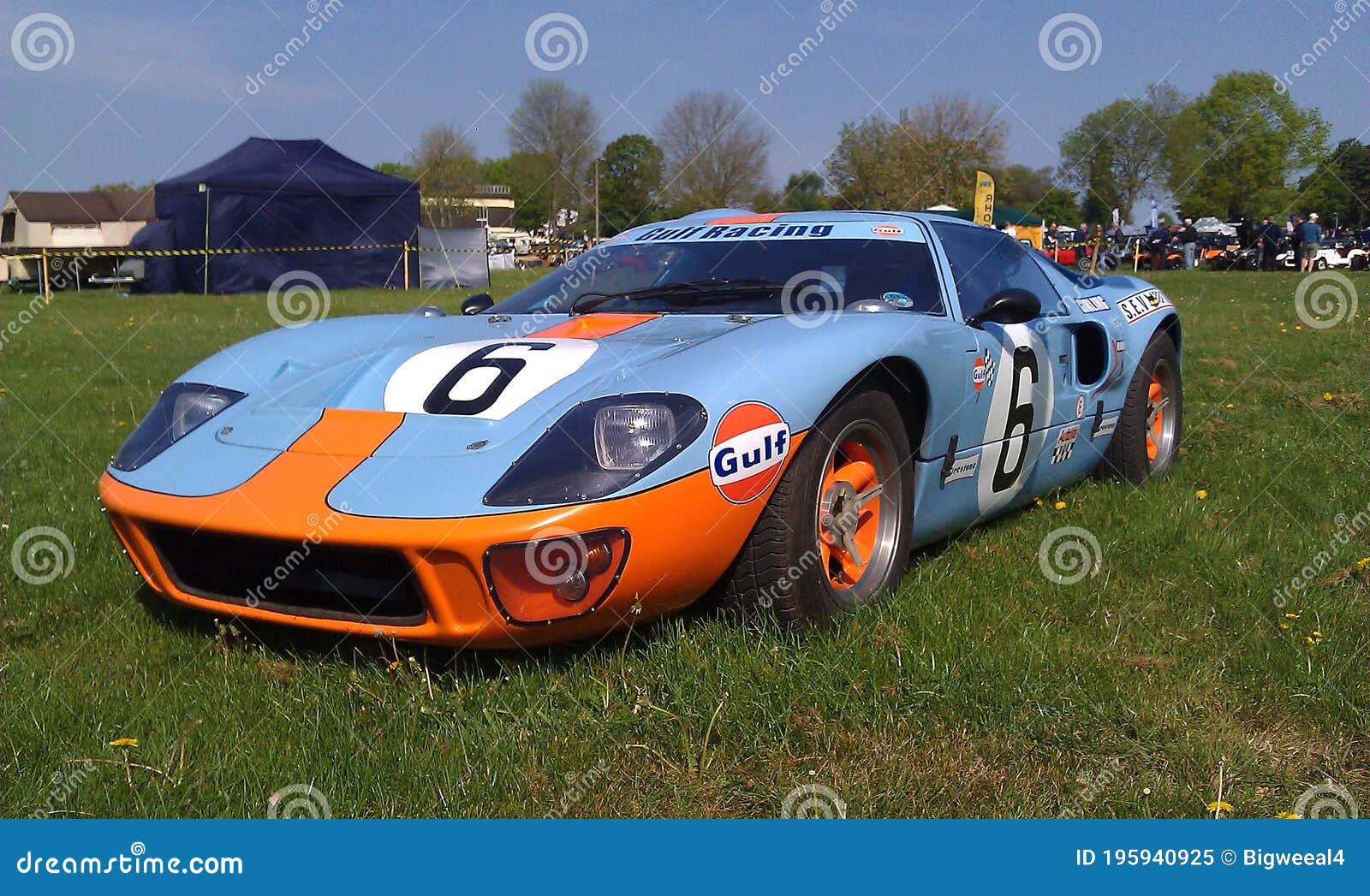 Ford GT40 Race Car