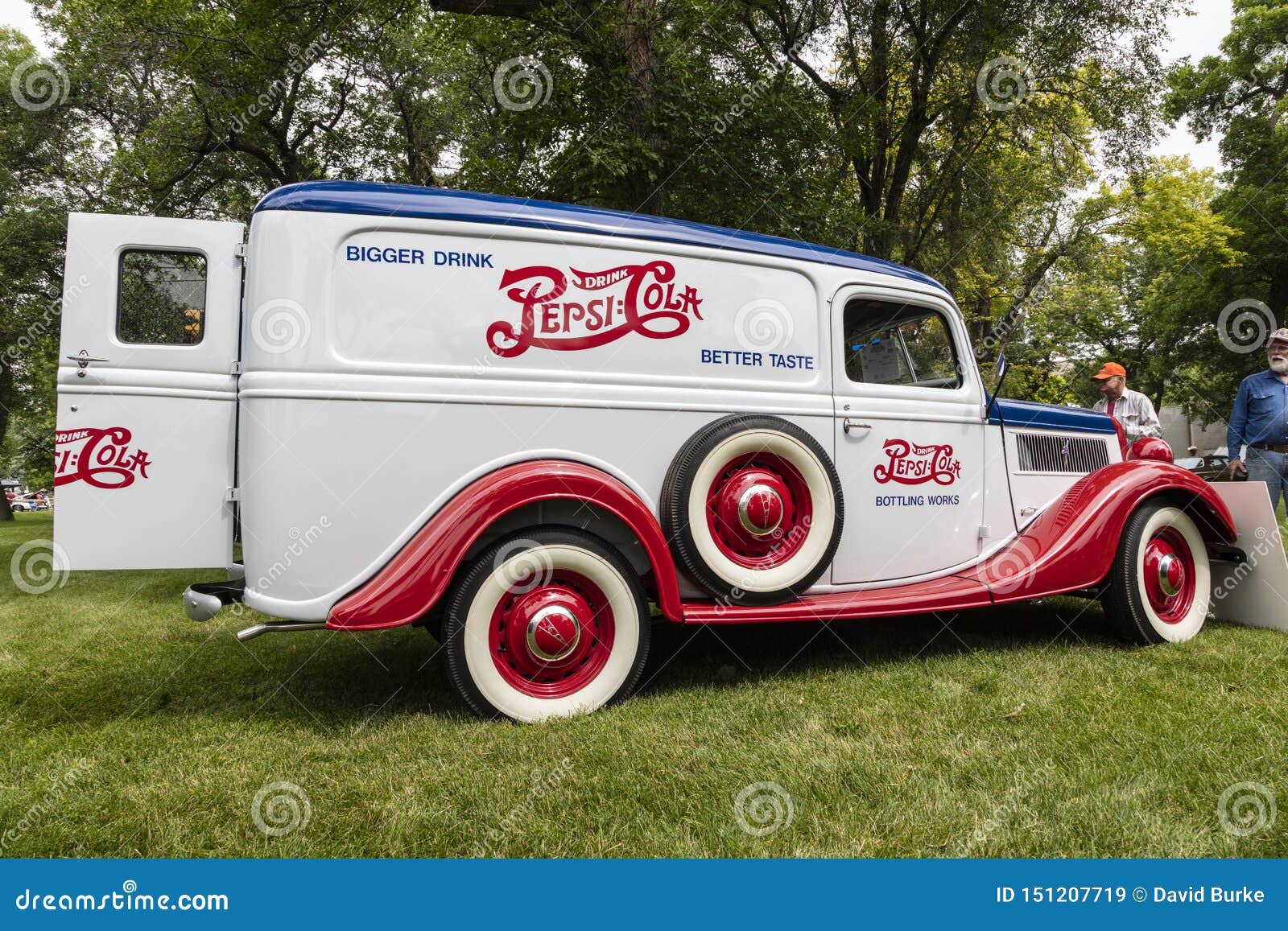 428 Good Antique pepsi utility car Desktop Background