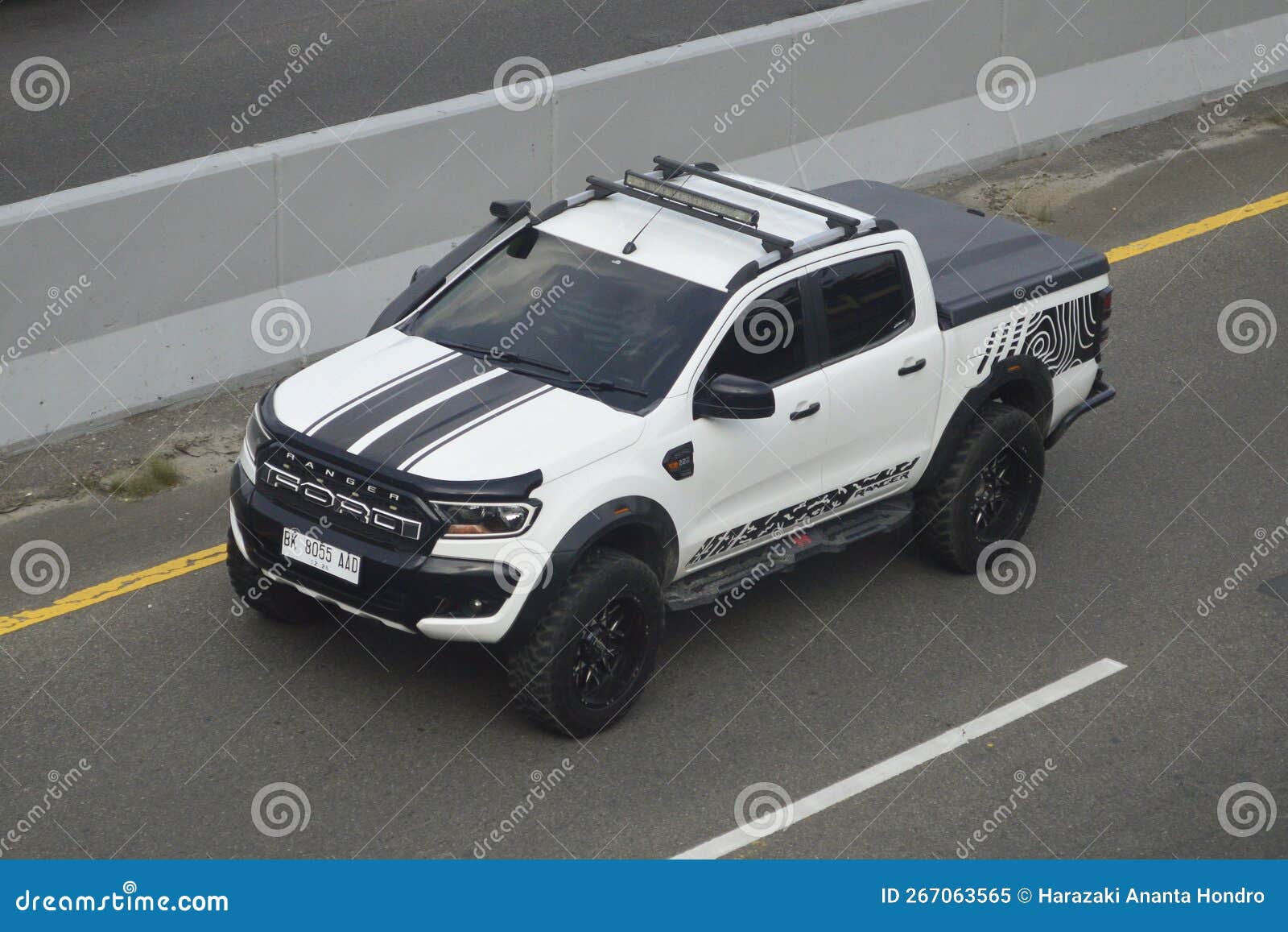 Ford Ranger XLS 2.2 4WD SUV 2016 Editorial Image - Image of drive