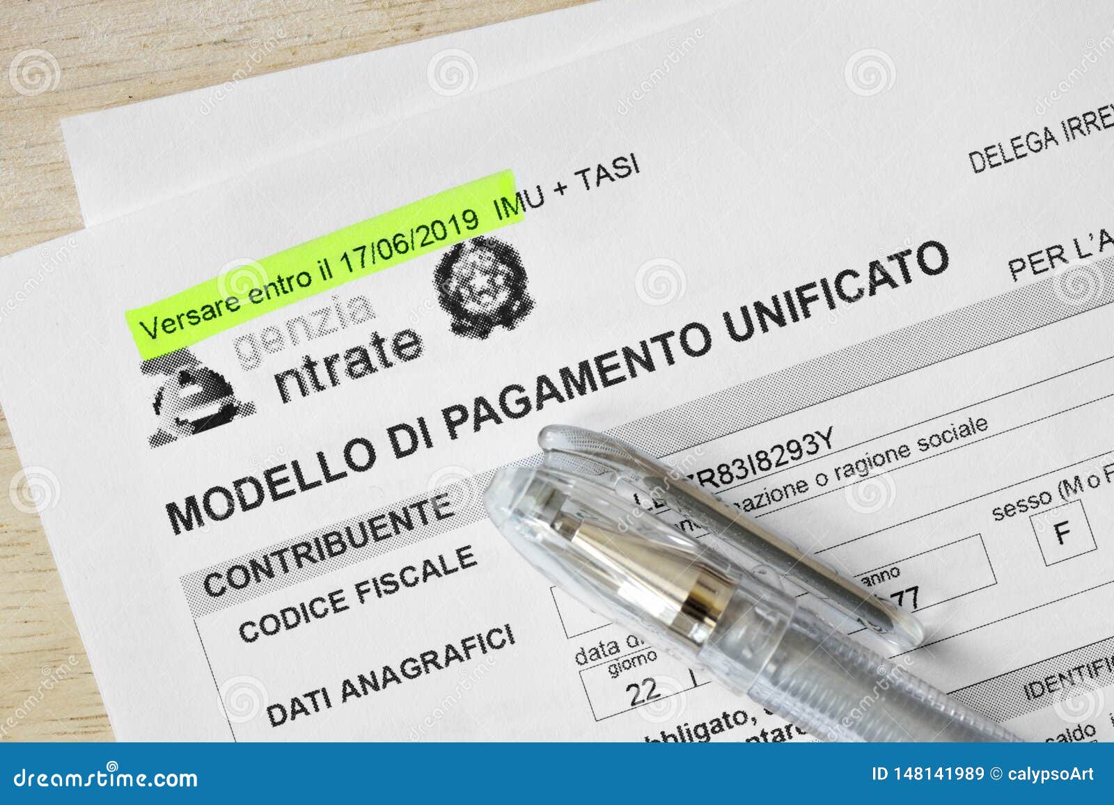 form for italian taxes - modello di pagamento unificato f24
