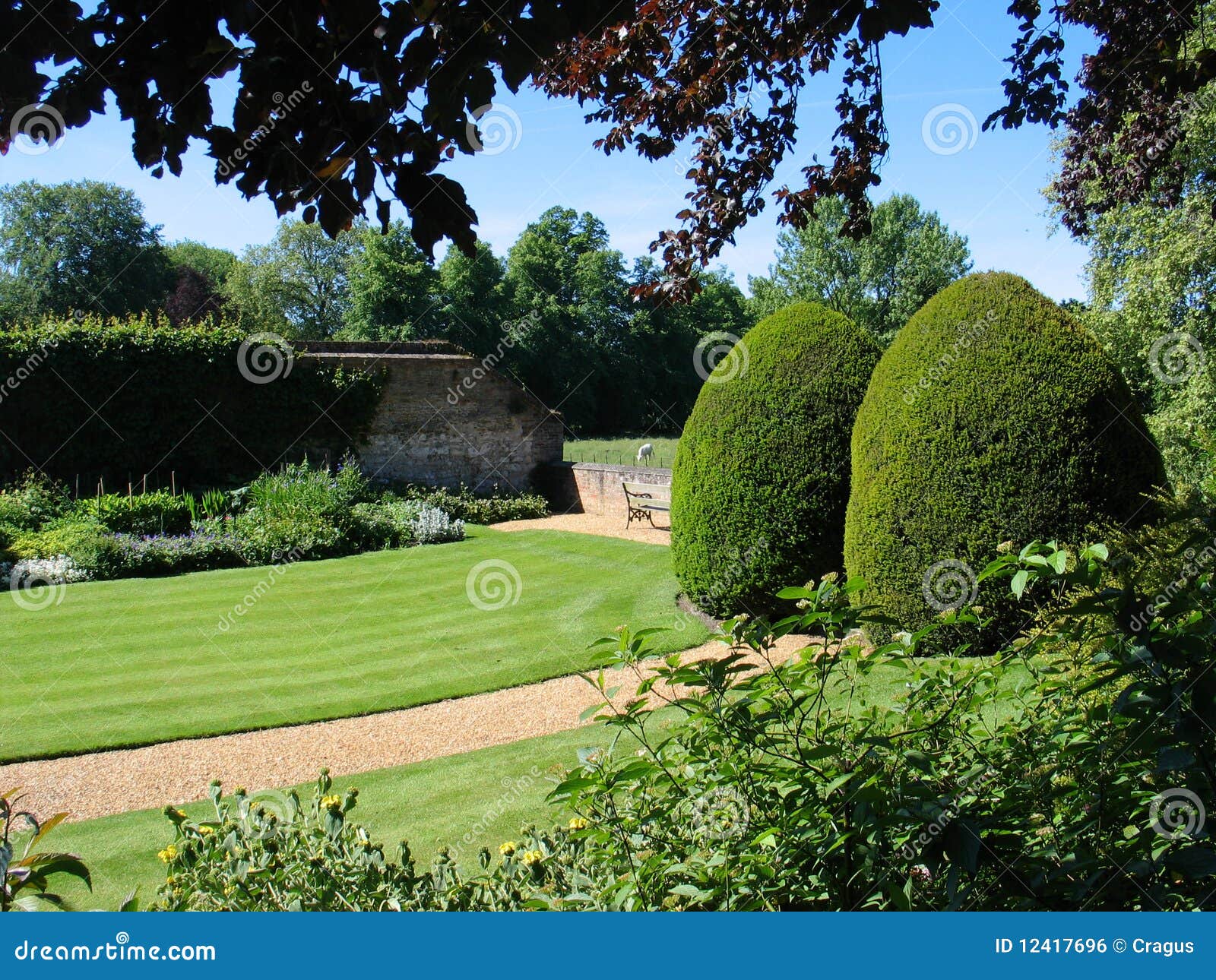 Formaler Garten stockfoto. Bild von garten, cambridge 12417696