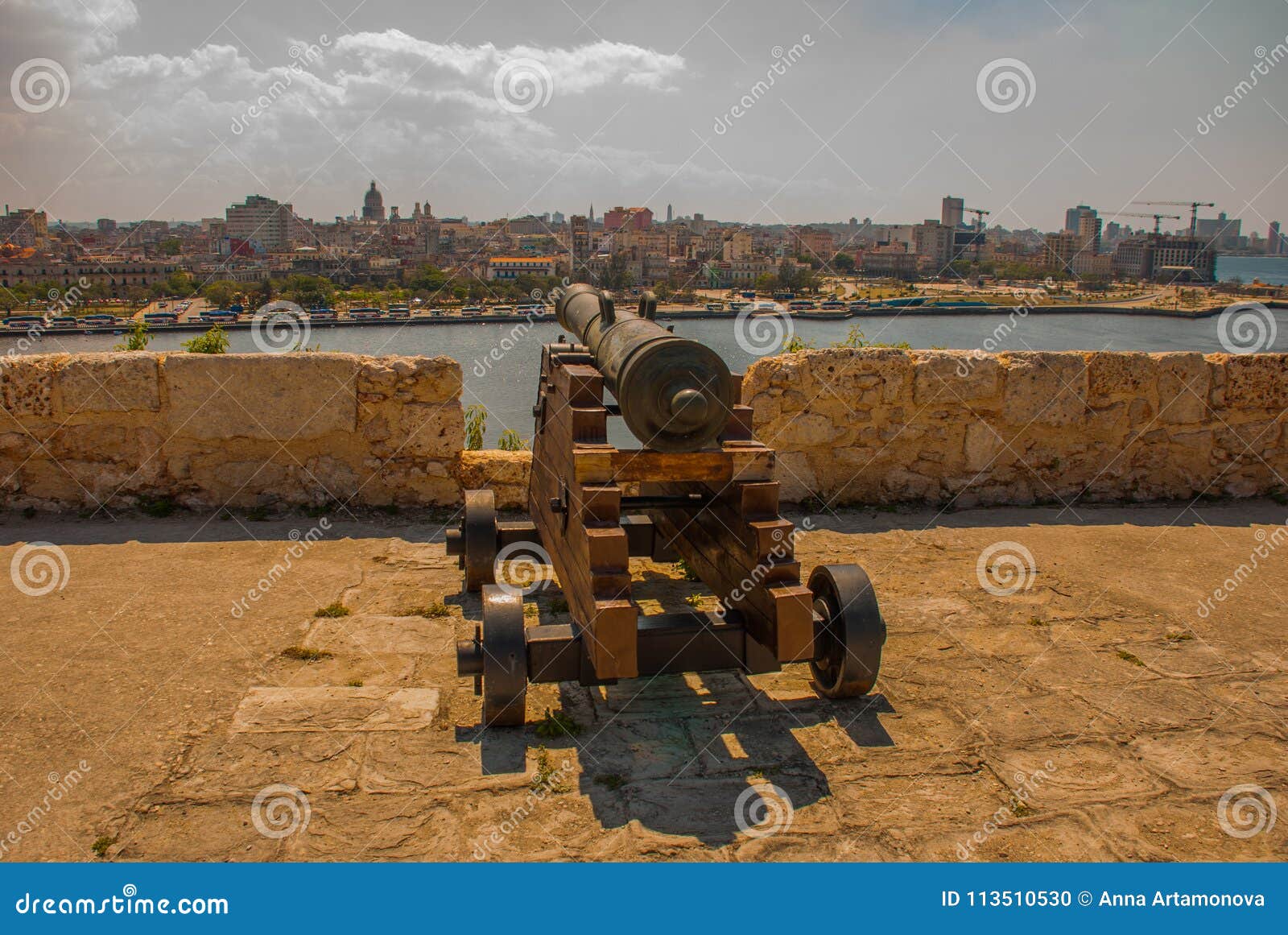 Fortaleza de San Carlos de la Cabaña Fortress