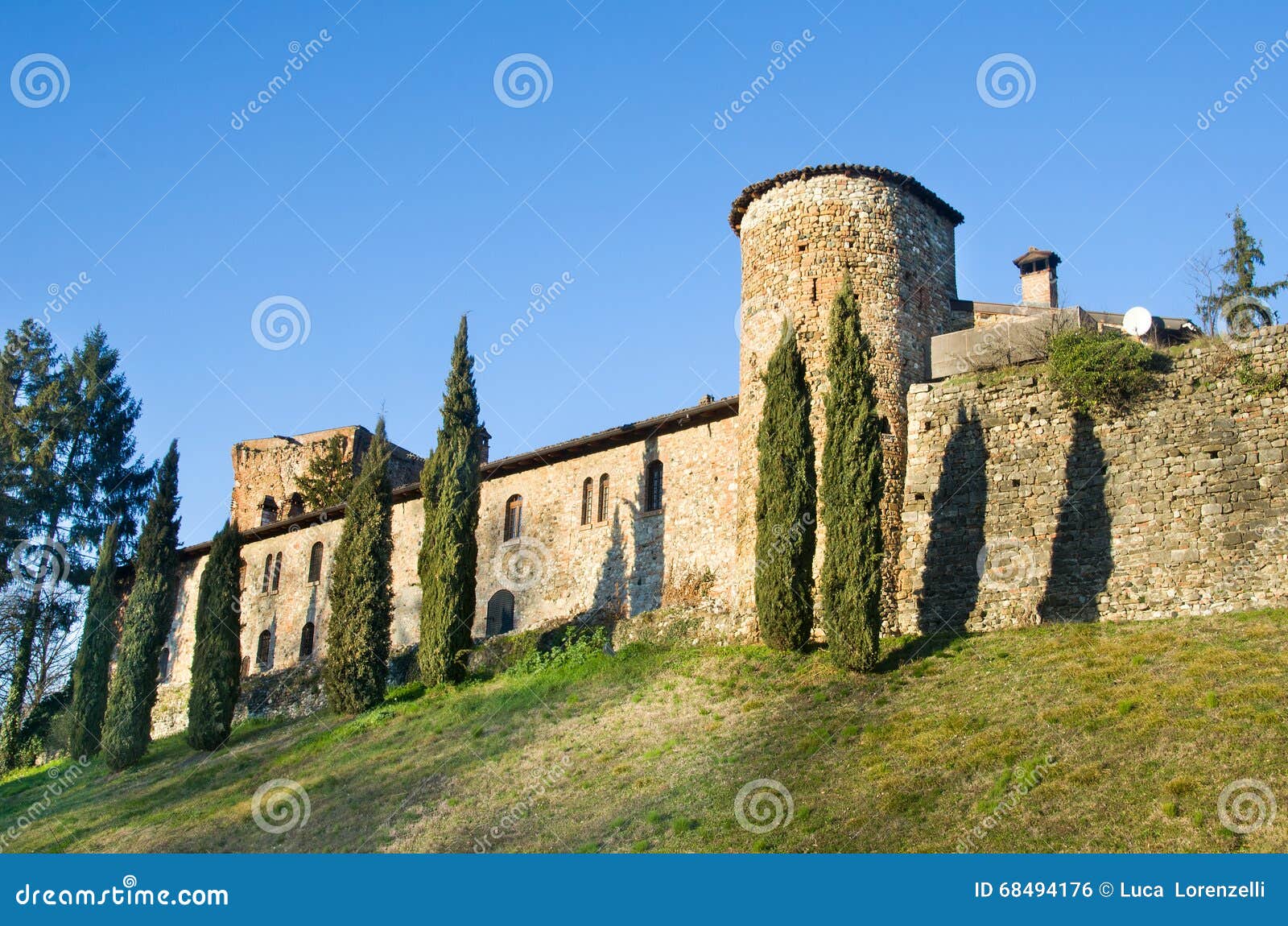fortified walls rivalta castle - piacenza - emilia romagna reg