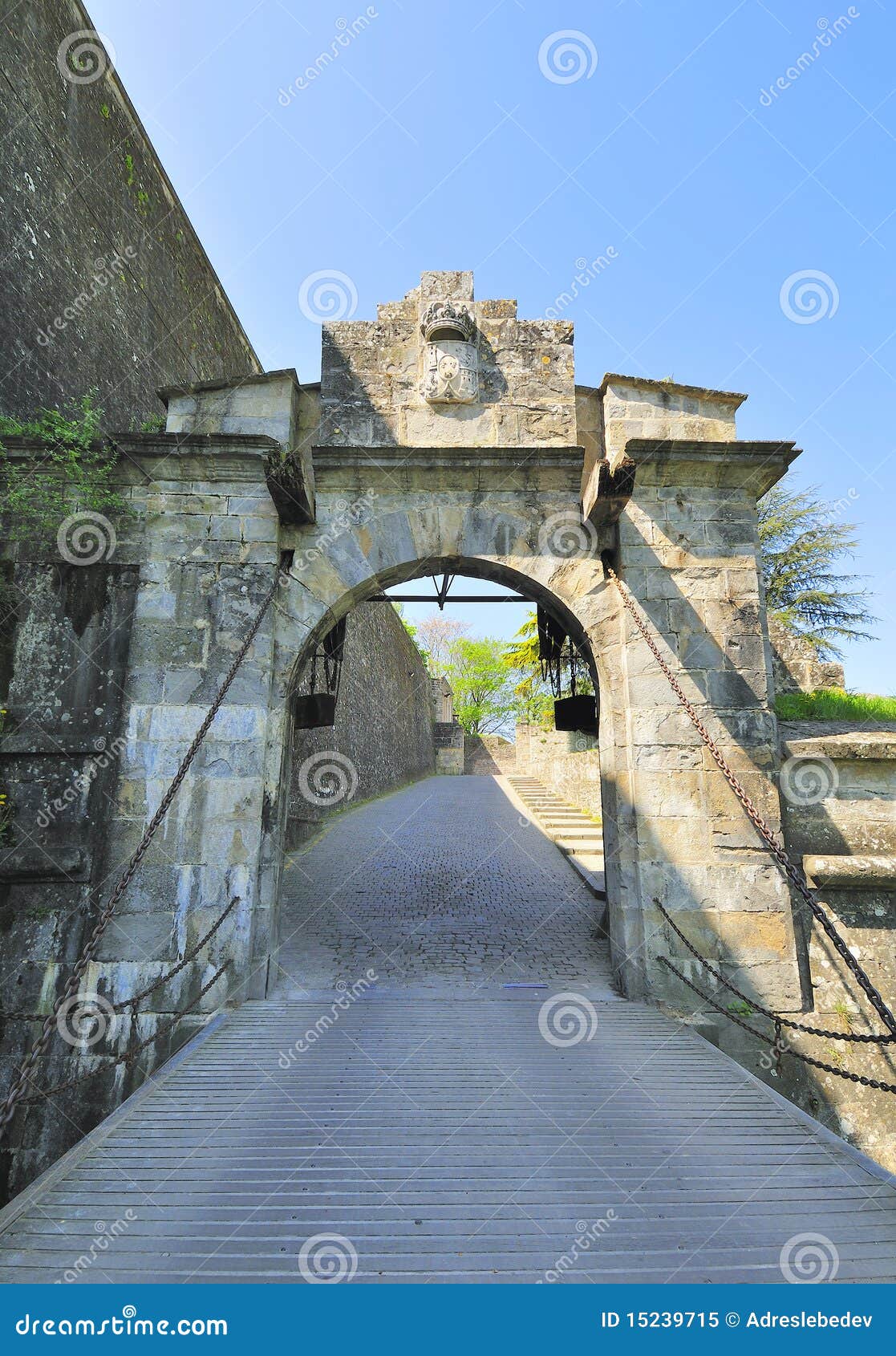 fortress of pamplona