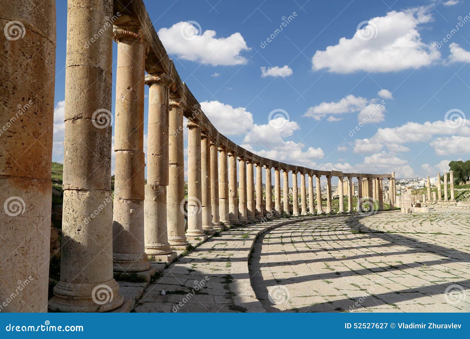 forum (oval plaza) in gerasa (jerash), jordan