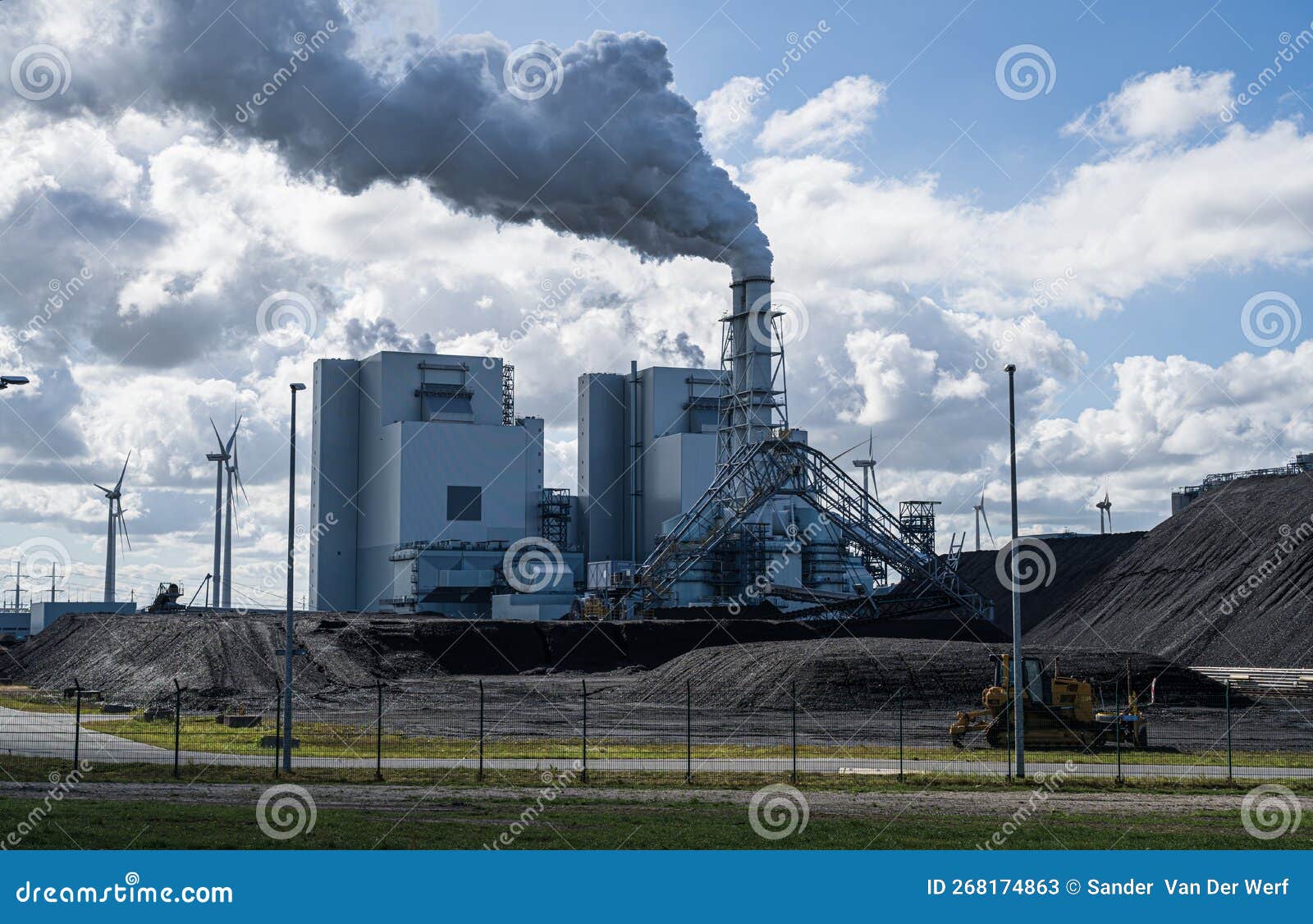 A Fossil Fuel Power Station Stock Image Image of generating, dark