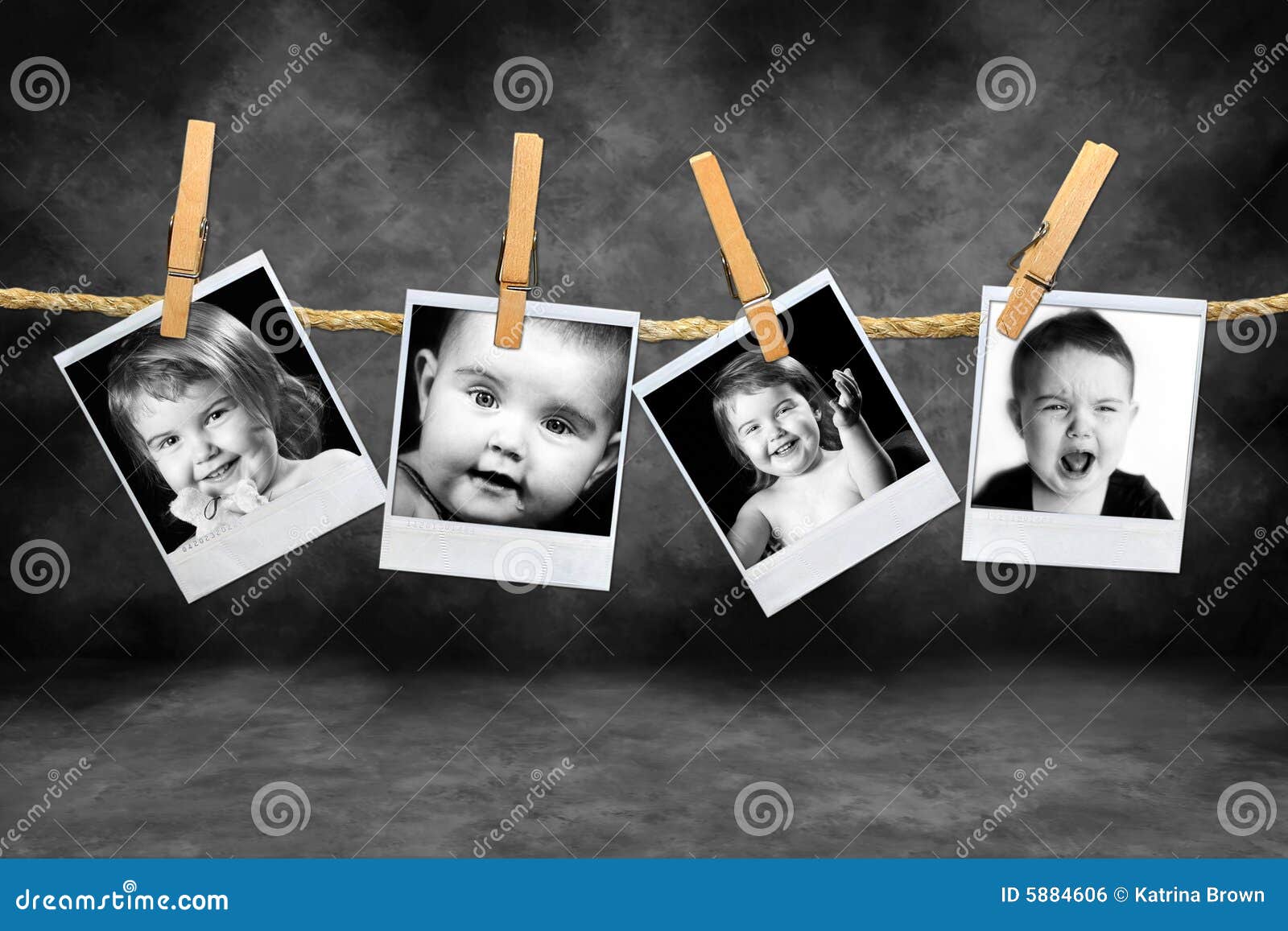 Foto Del Polaroid Dell'bambini Molte Espressioni Fotografia Stock