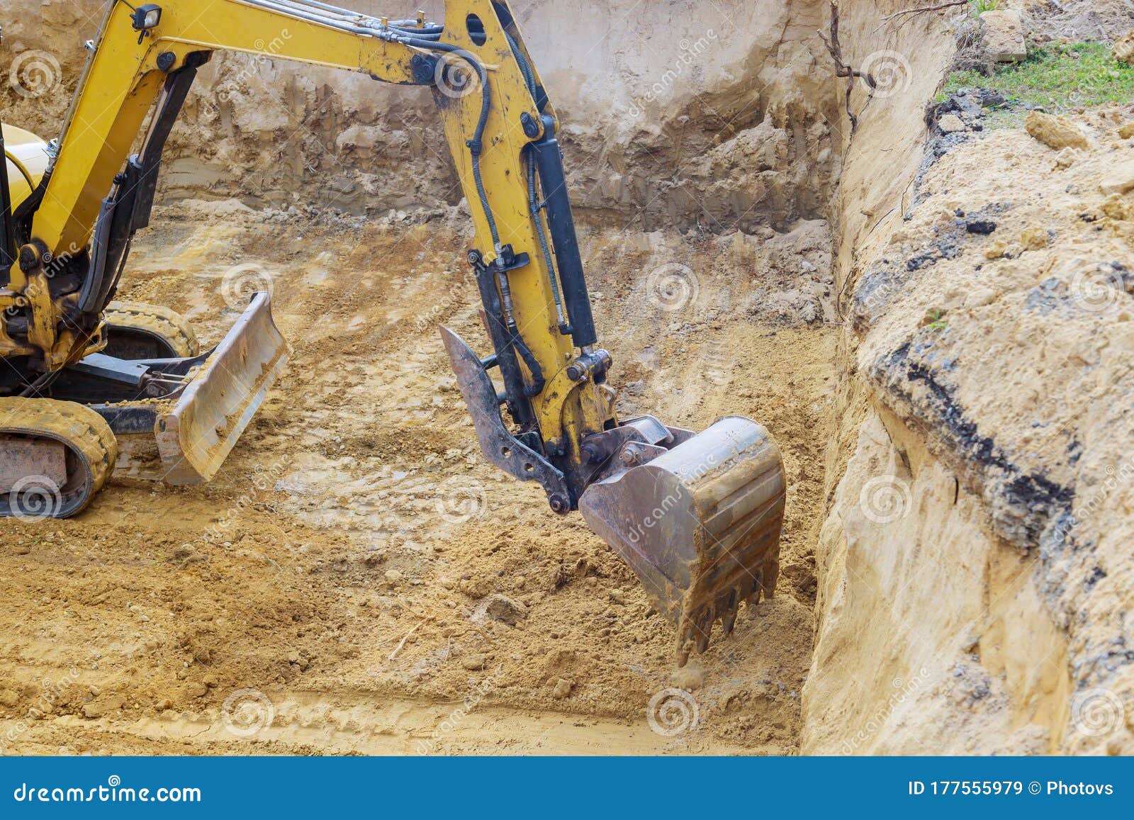 Foundation Construction of Underground Excavator at Earthworks on