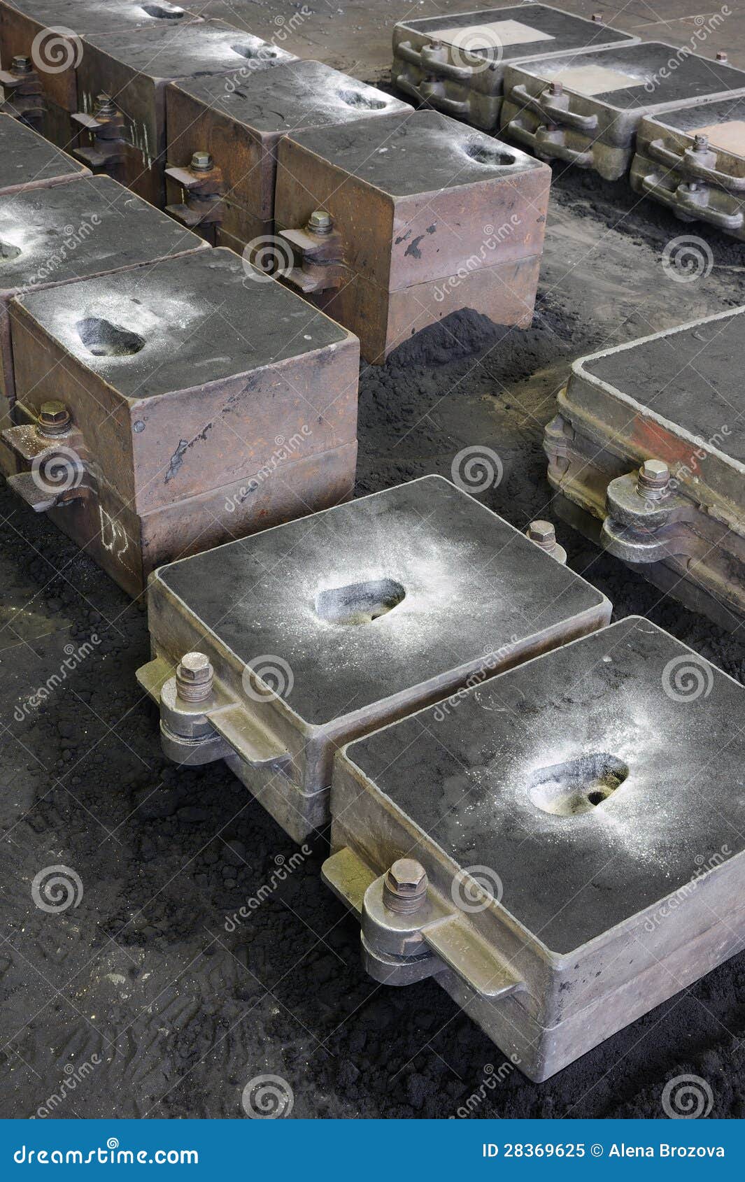 foundry, sand molded casting
