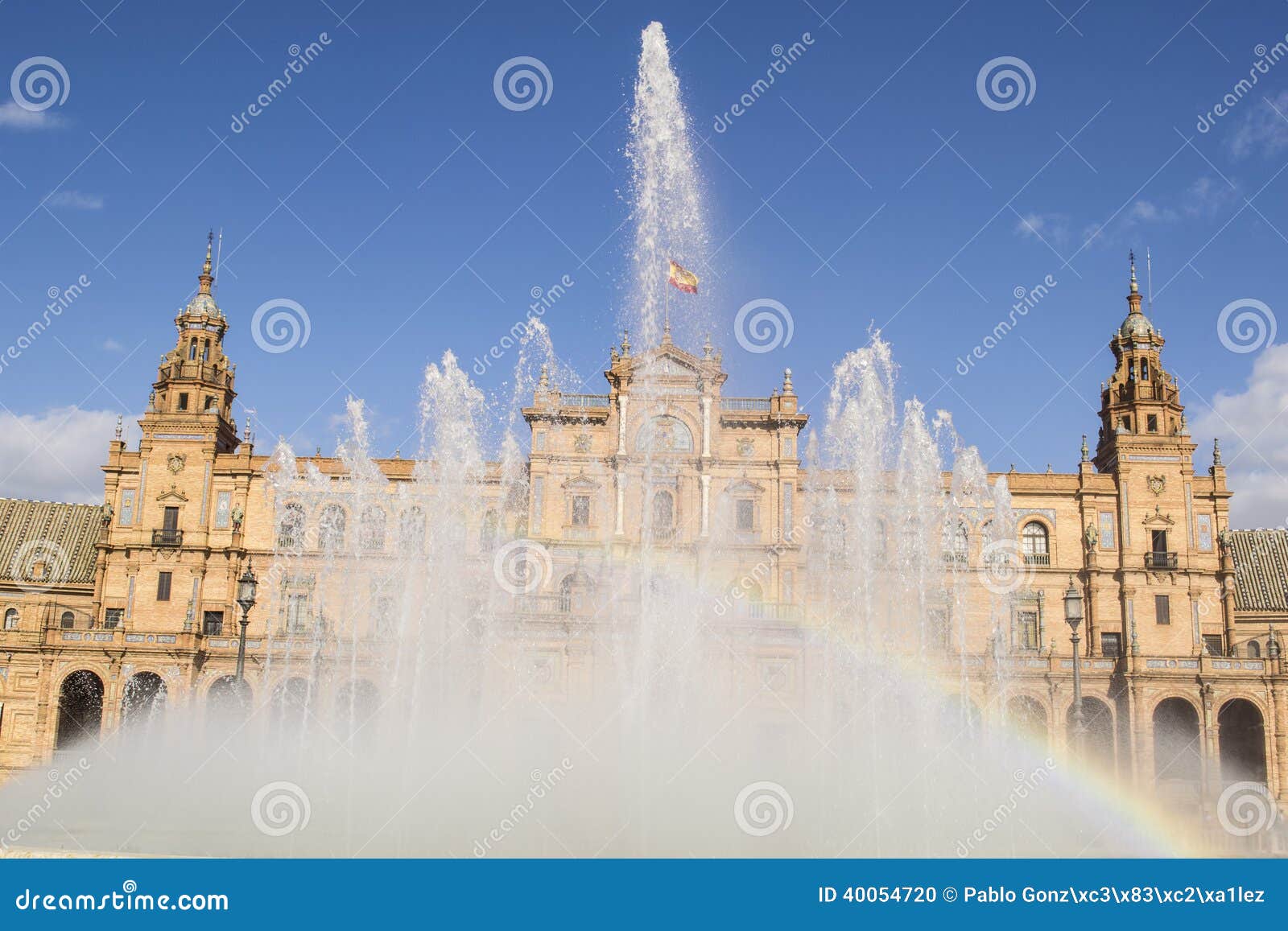 fount of spainÃÂ´s square (seville, spain)