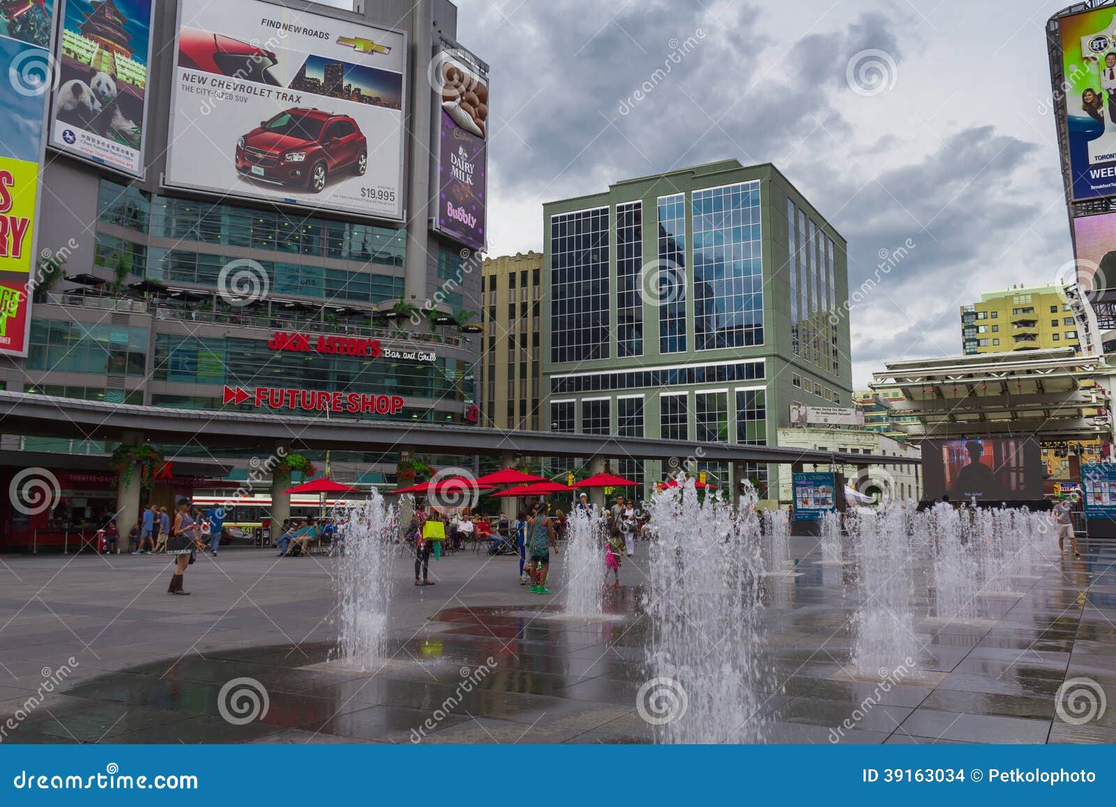A fountain in downtown editorial stock image. Image of abstract 39163034