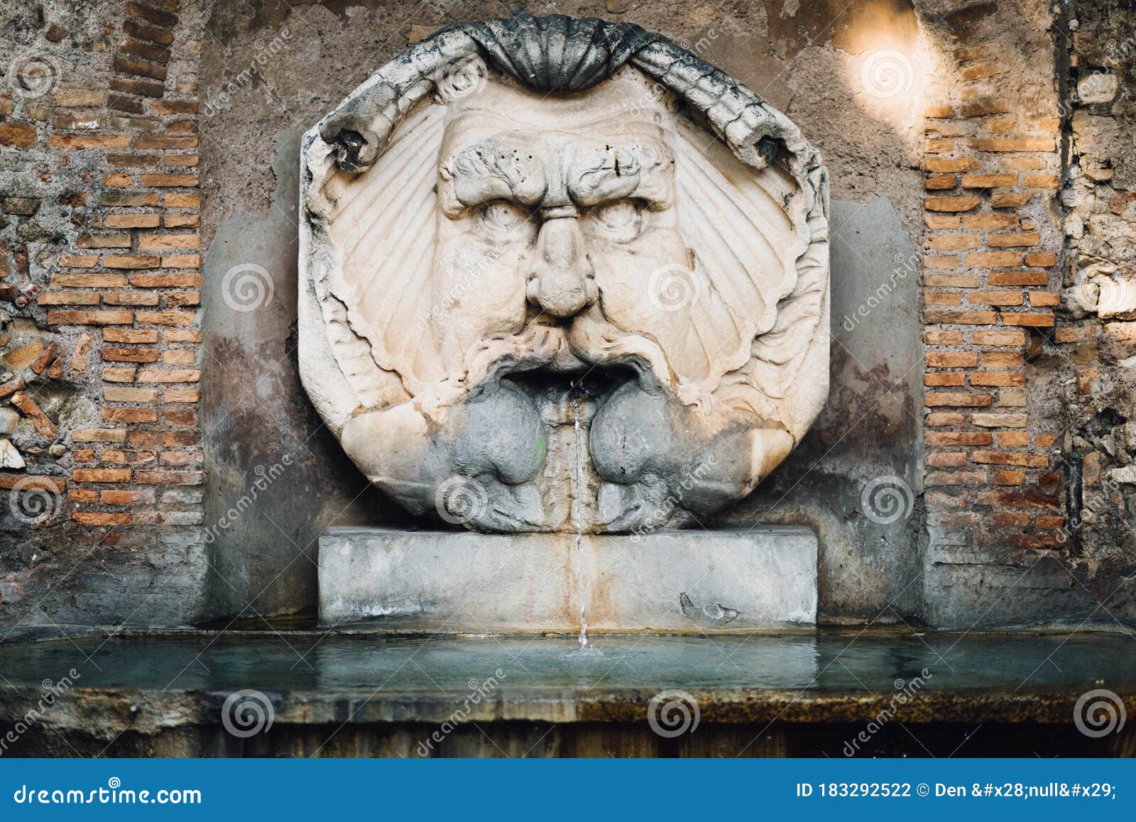 fountain at the entrance to the orange garden
