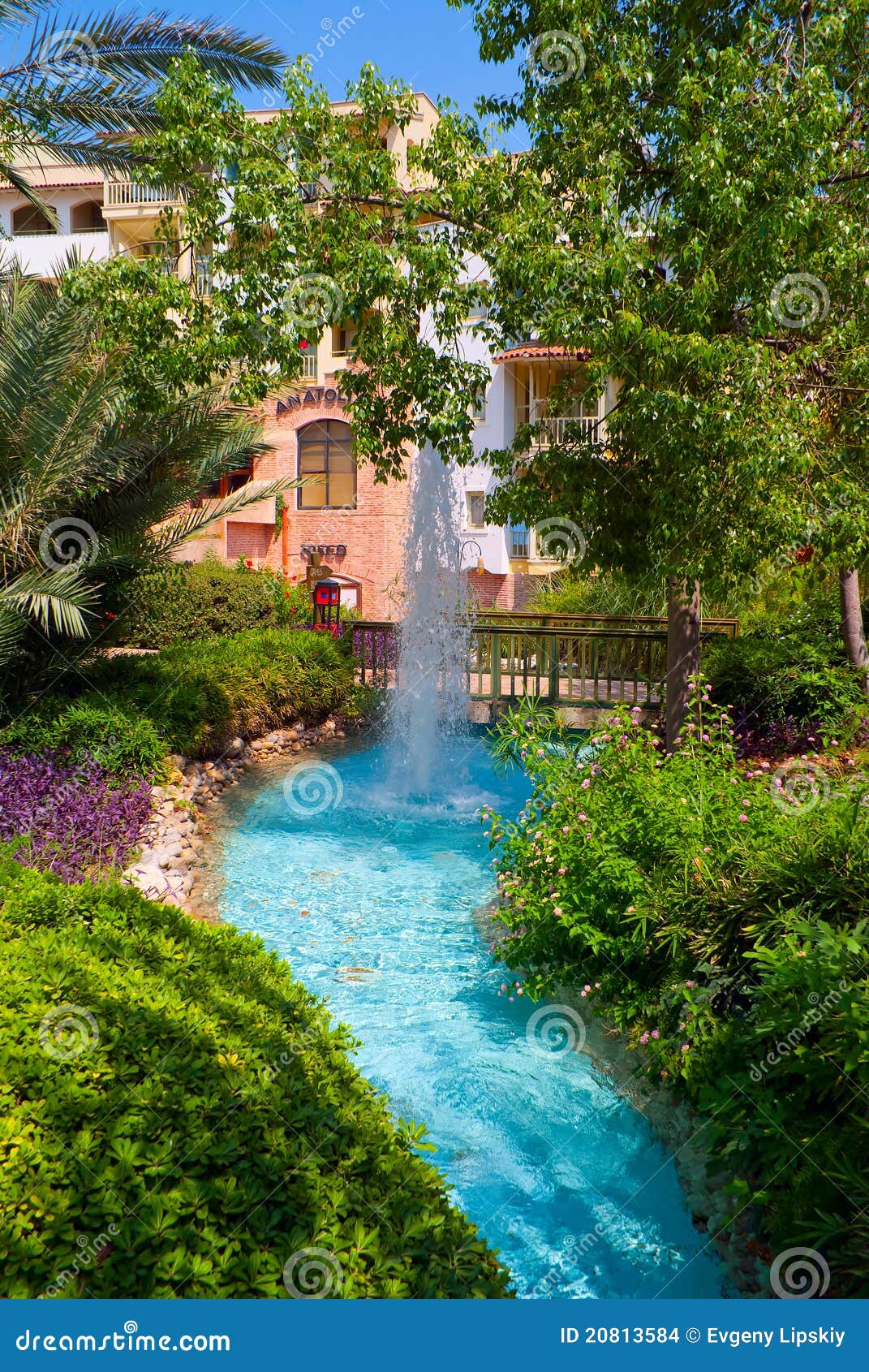 Fountain in hotel park stock photo. Image of green, heat 20813584