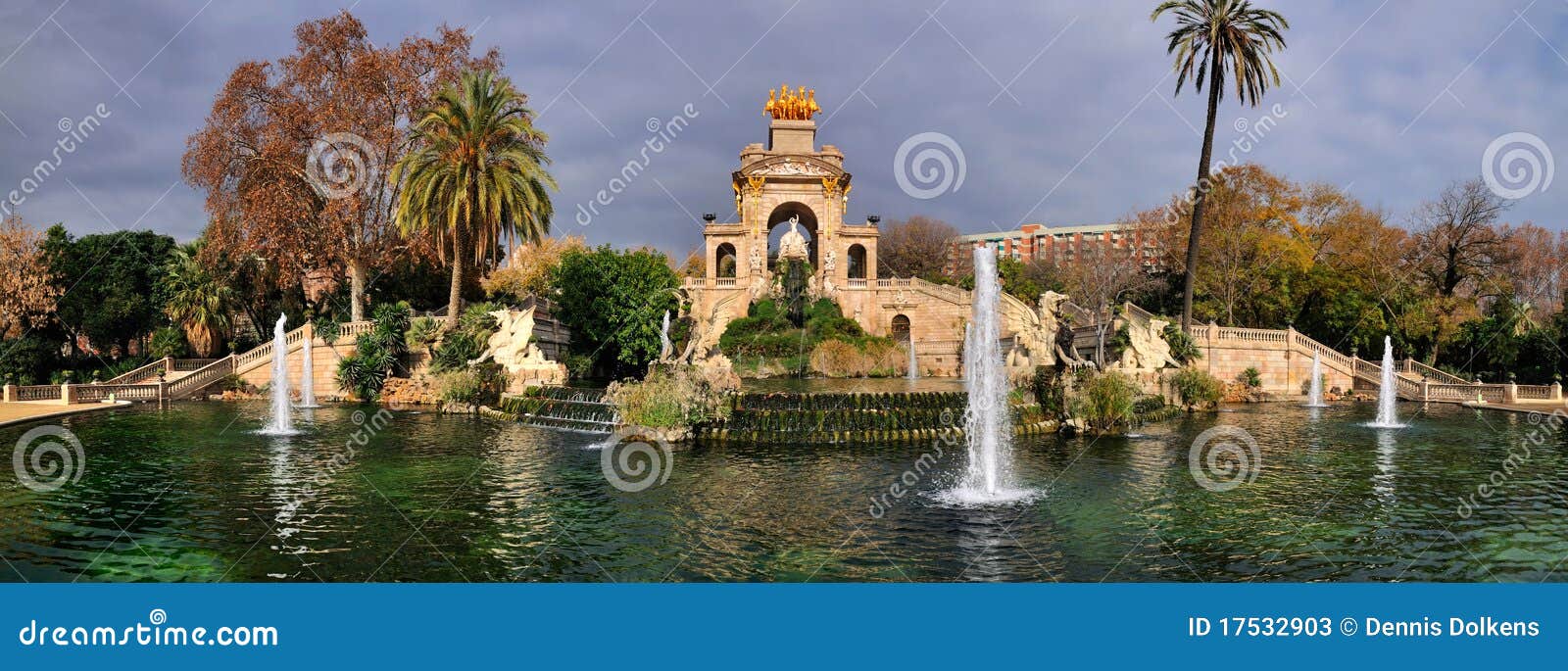 fountain in parc de la ciutadella, barcelona