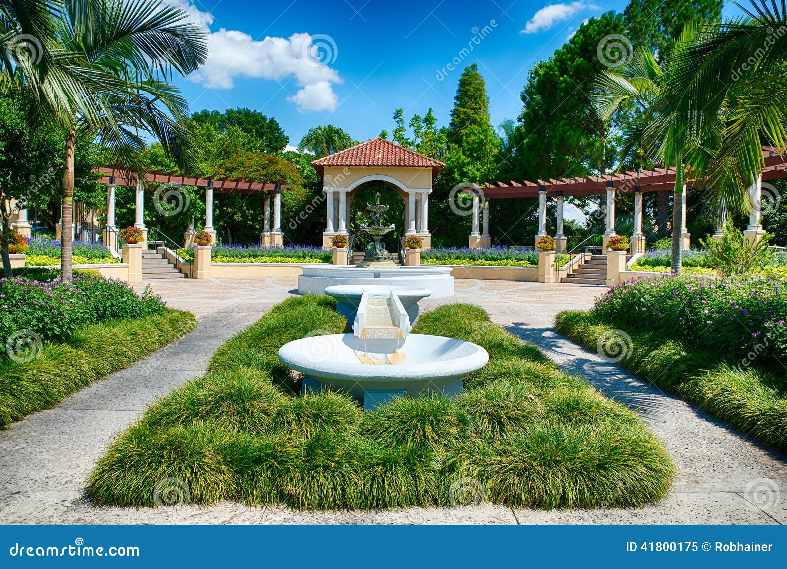 Fountain at Public Park in Lakeland, FL Stock Image Image of public