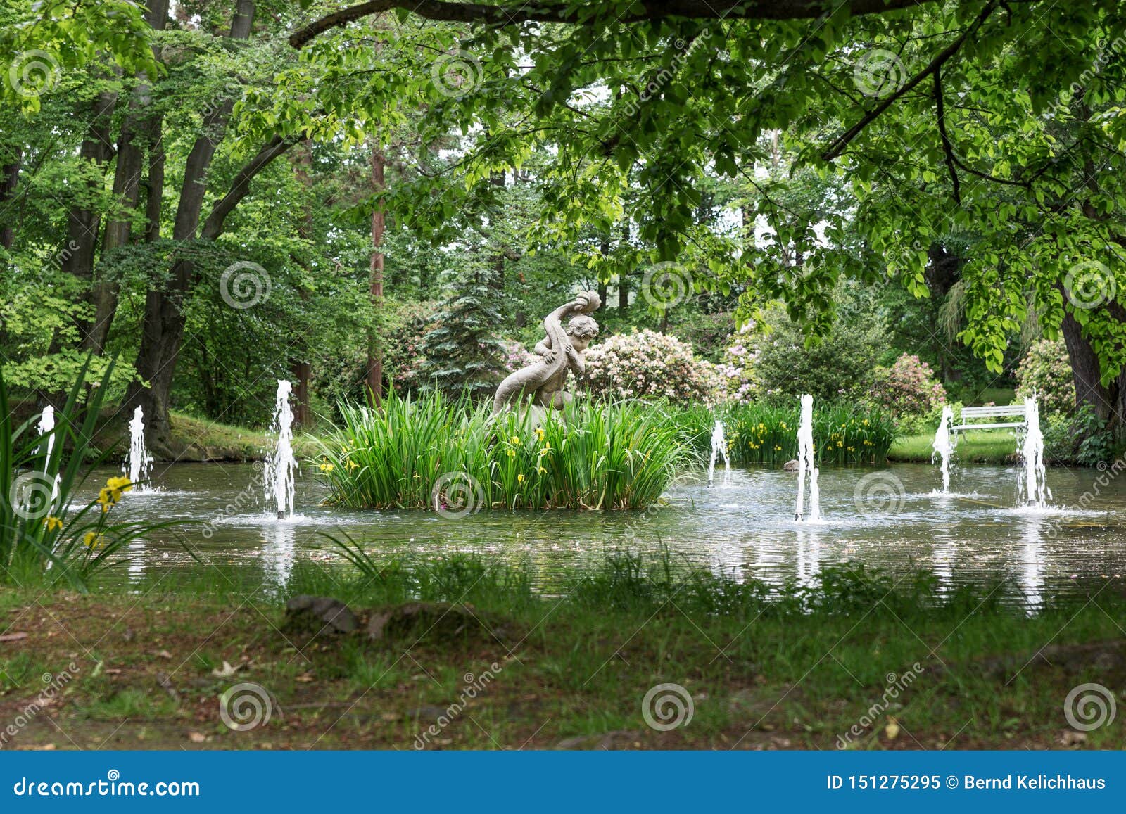 Fountain and Sculpture in City Park Stock Image - Image of water ...