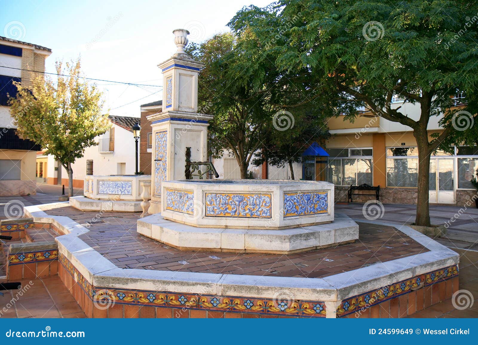 fountain with spanish azulejos in casas de ves