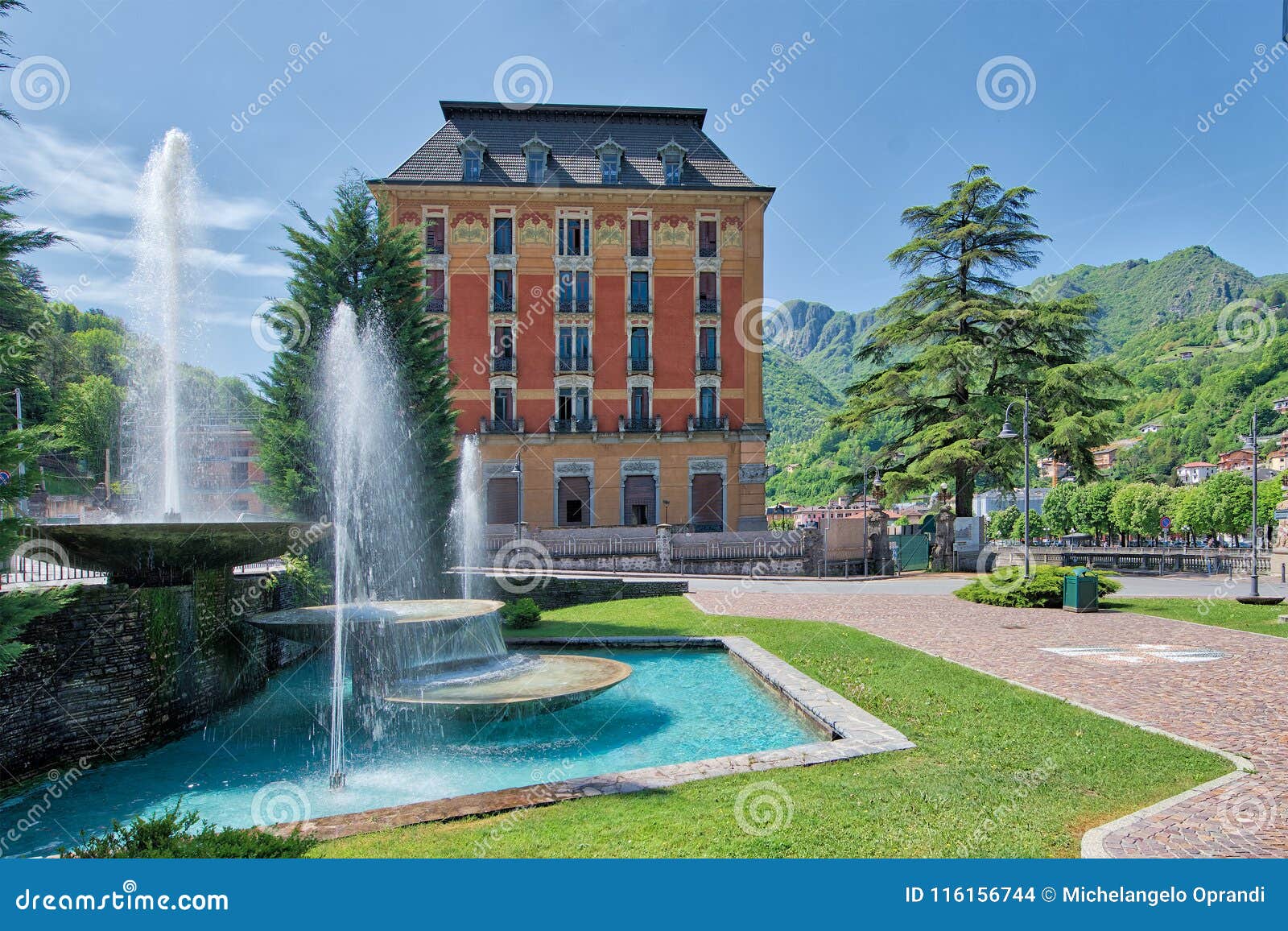 fountains in san pellegrino terme with the grand hotel