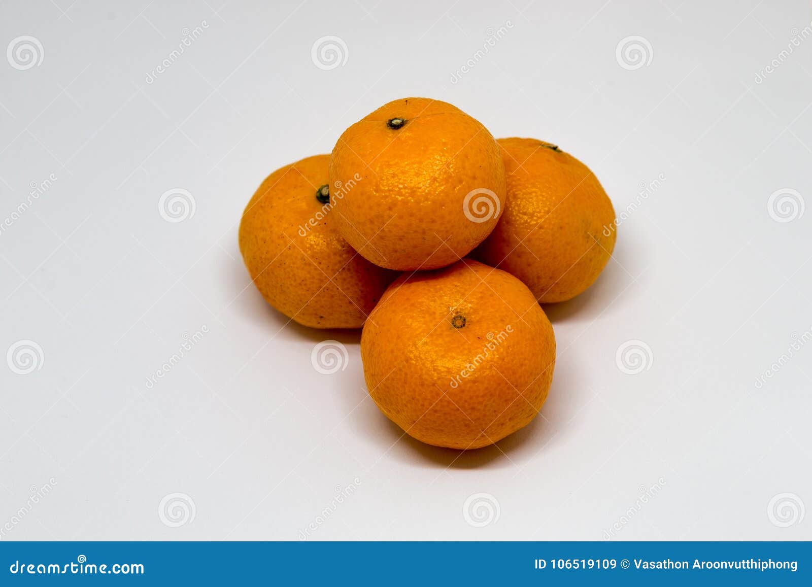 Four Chinese Oranges Were Isolated Stock Image Image of chinese, felicitous 106519109