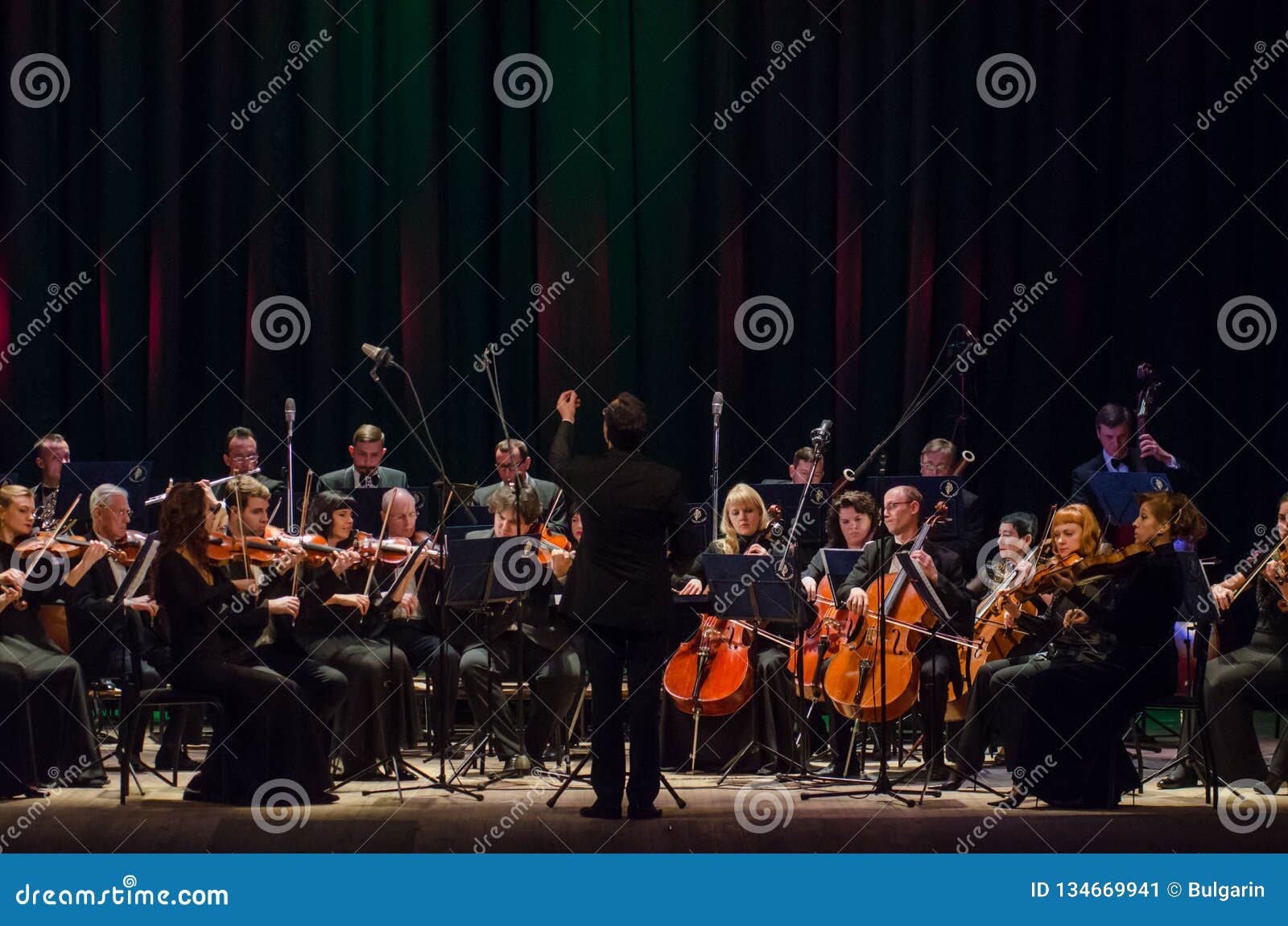 4 seasons orchestra song 4 seasons orchestra song