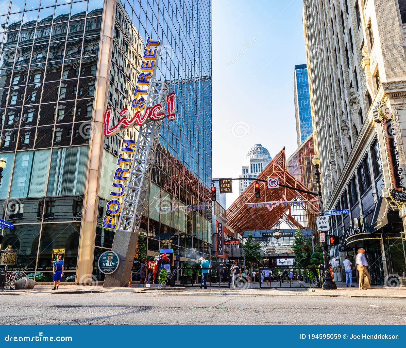 Fourth Street Live in Downtown Louisville, KY. Editorial Stock Image