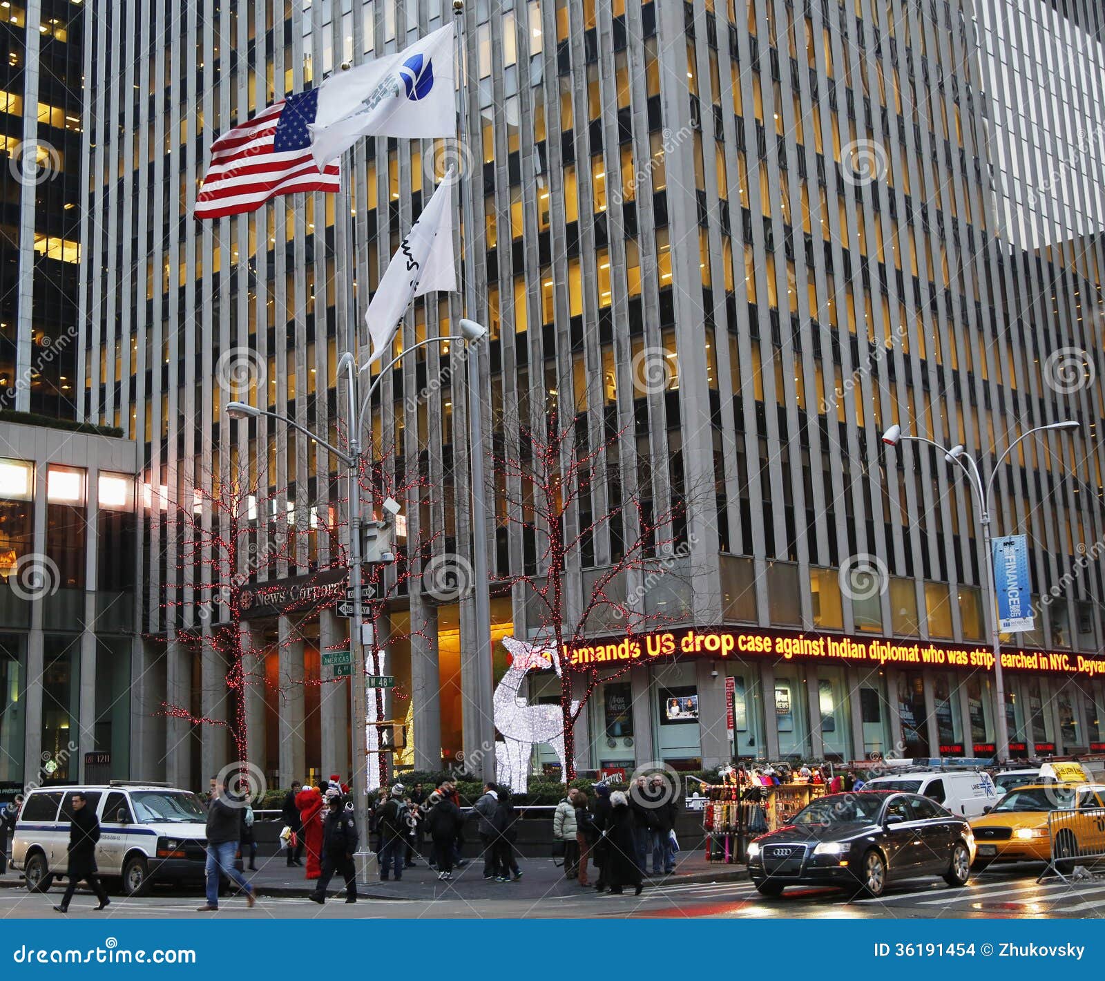 Fox News Sixth Avenue Headquarters in Midtown Manhattan Editorial Stock  Image - Image of news, journal: 36191454