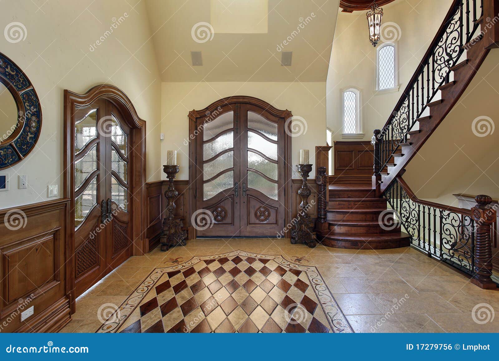 foyer with floor 