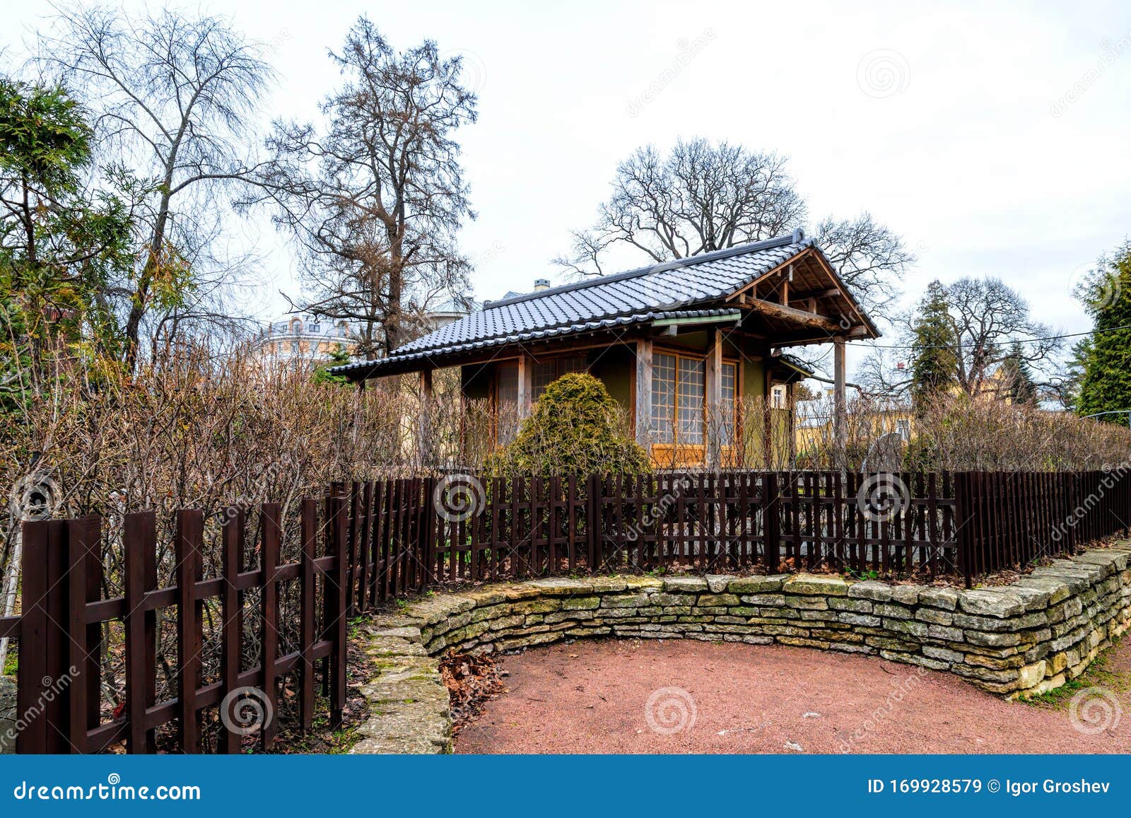 Fragment of the Japanese Garden with Tea House in the Botanical Garden of  Peter the Great at Snowless Winter Day. Saint-Petersburg Editorial Stock  Image - Image of facade, botanical: 169928579