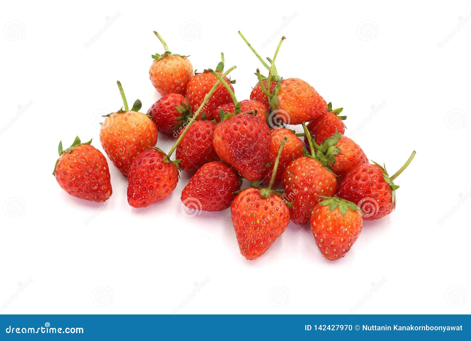 Fraises, Petite Fraise Avec La Feuille De Fraise Sur Le Fond Blanc