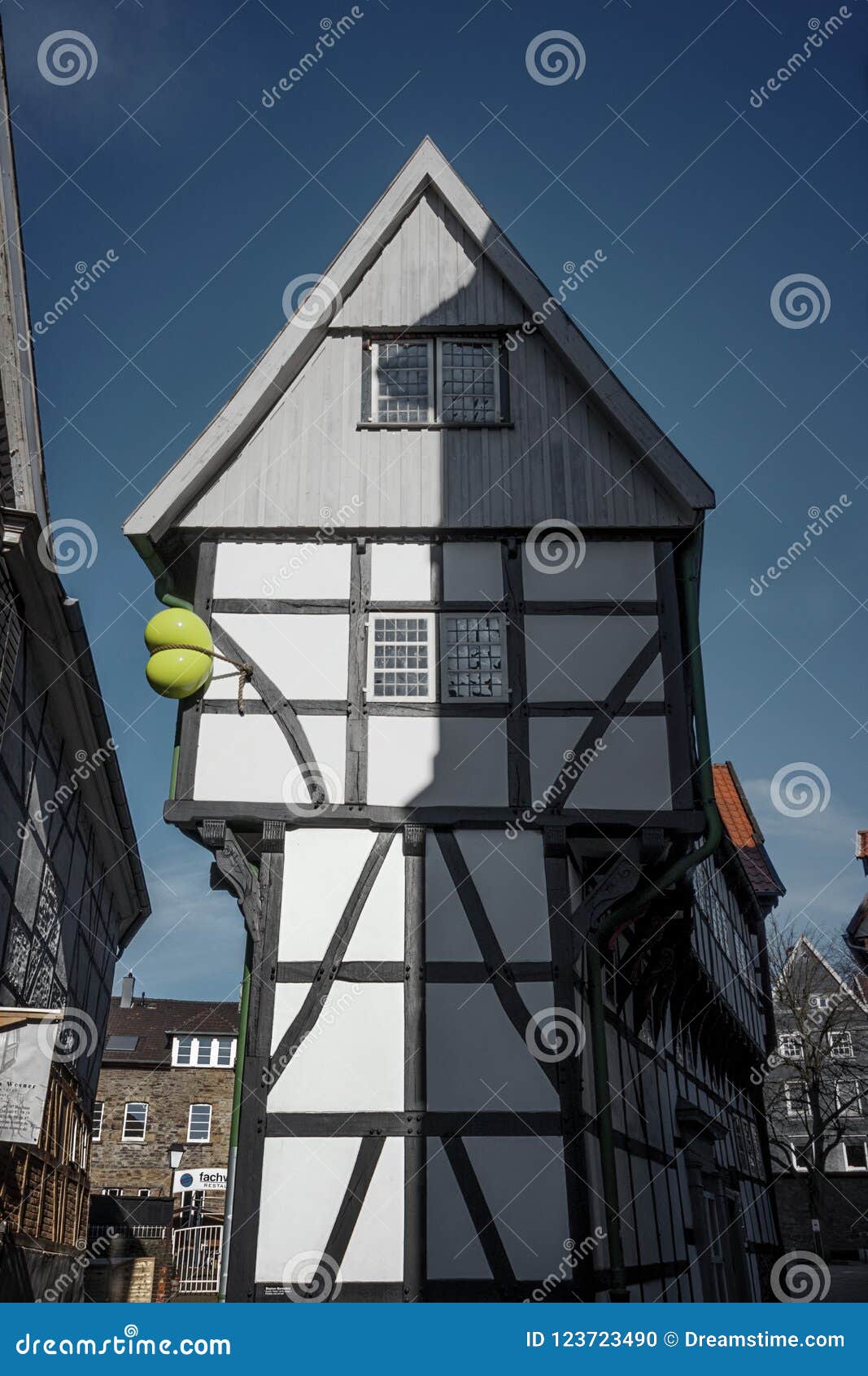 framehouse in germany / hattingen