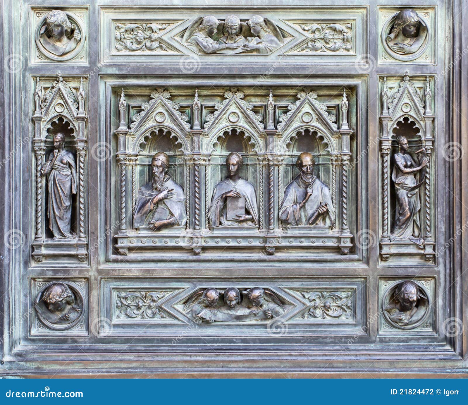 Frammento del portello del ferro. La cattedrale famosa a Firenze, Italia. Esterno stupefacente dettagliato.