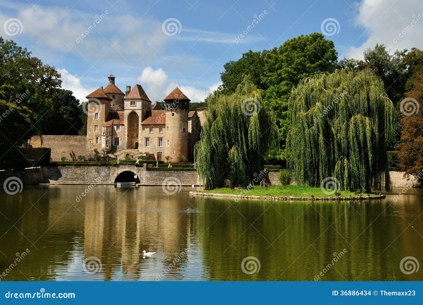 france, castle in champagne region