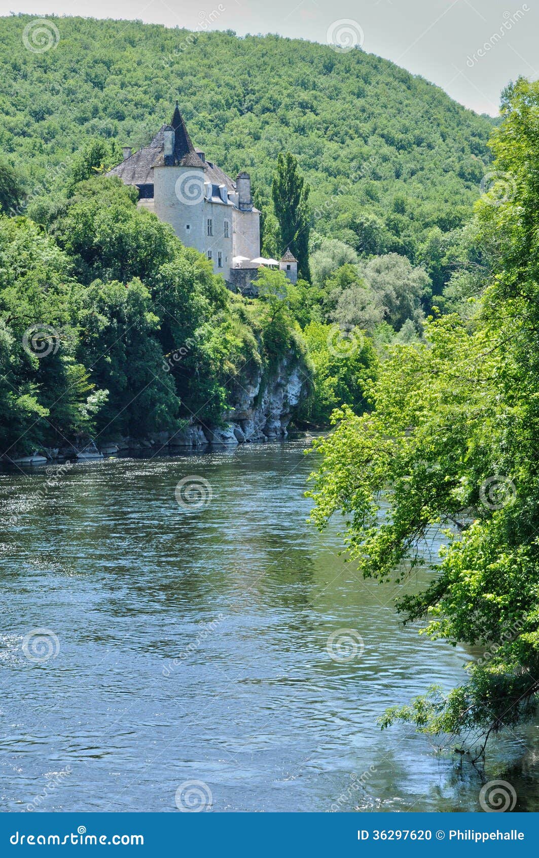 france, la treyne castle of lacave in lot