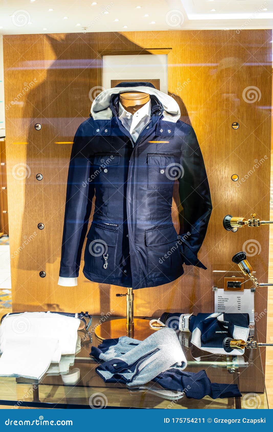 Franck Namani Fashion Store, Window Shop, Bags, Clothes and Shoes on ...