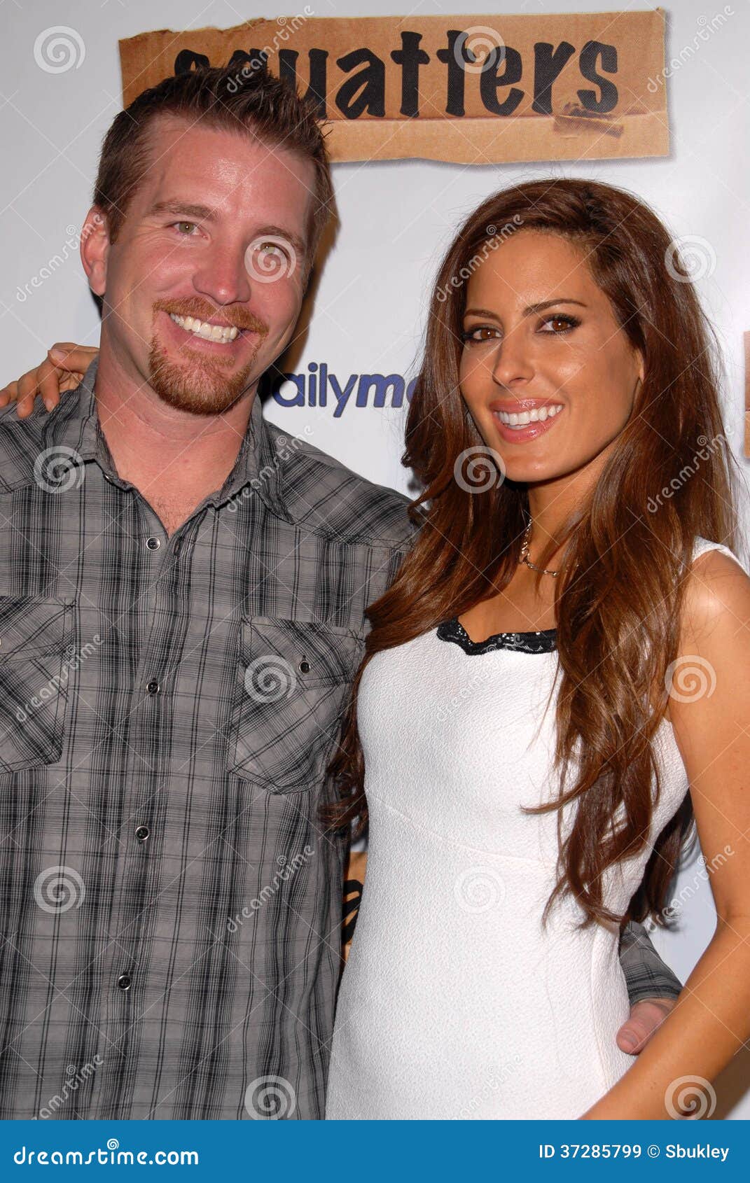 Frank Kramer,Kerri Kasem editorial stock image. Image of city - 37285799