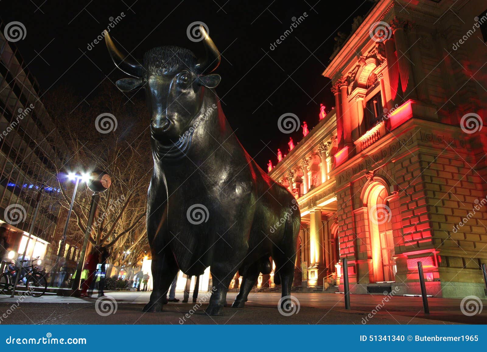 frankfurt stock exchange at night