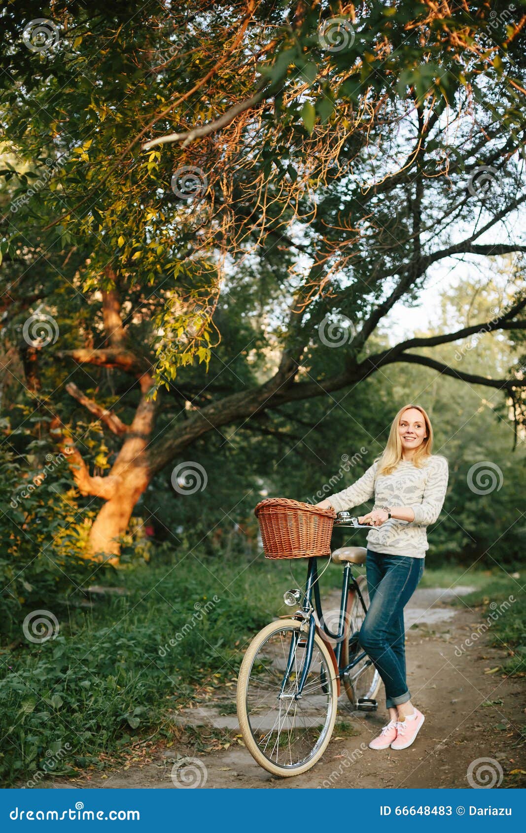 Frauen Reiten Auf Männern Frauen Reiten Auf Männern