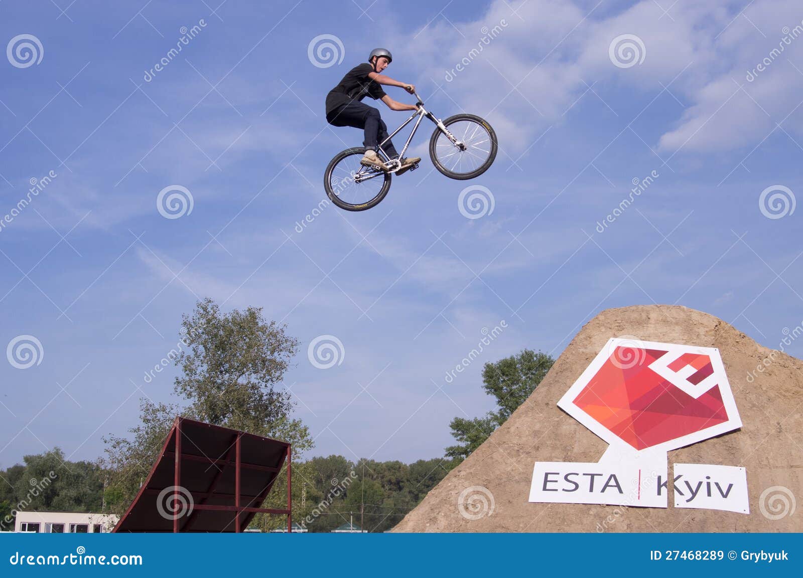 Free Games editorial stock image. Image of endurance 27468289